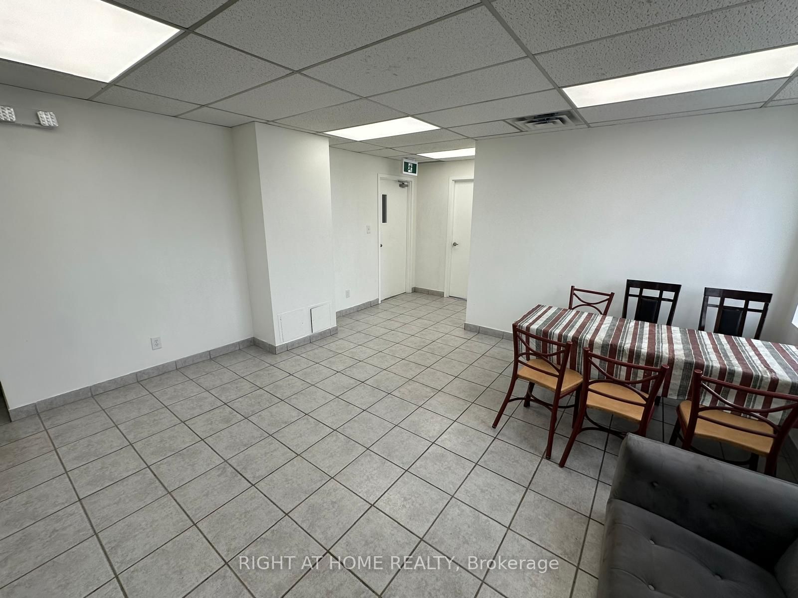 17 Munham Gate Property Photo 2