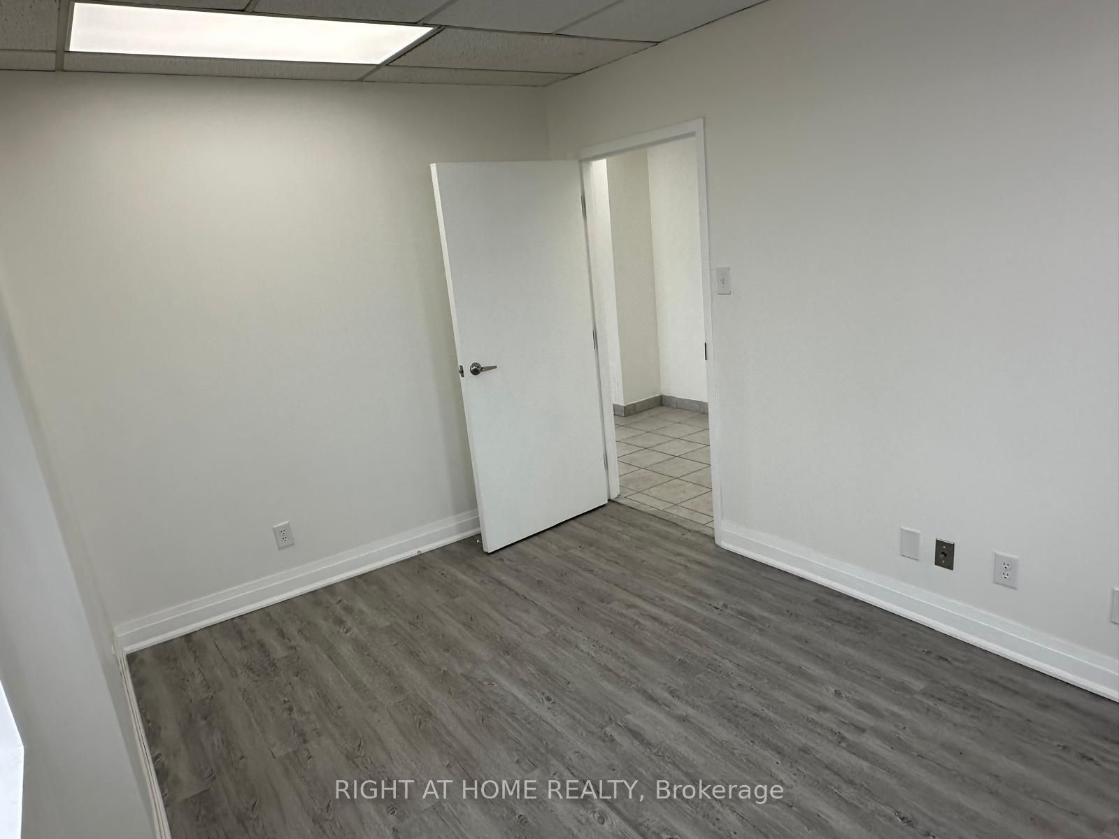 17 Munham Gate Property Photo 5