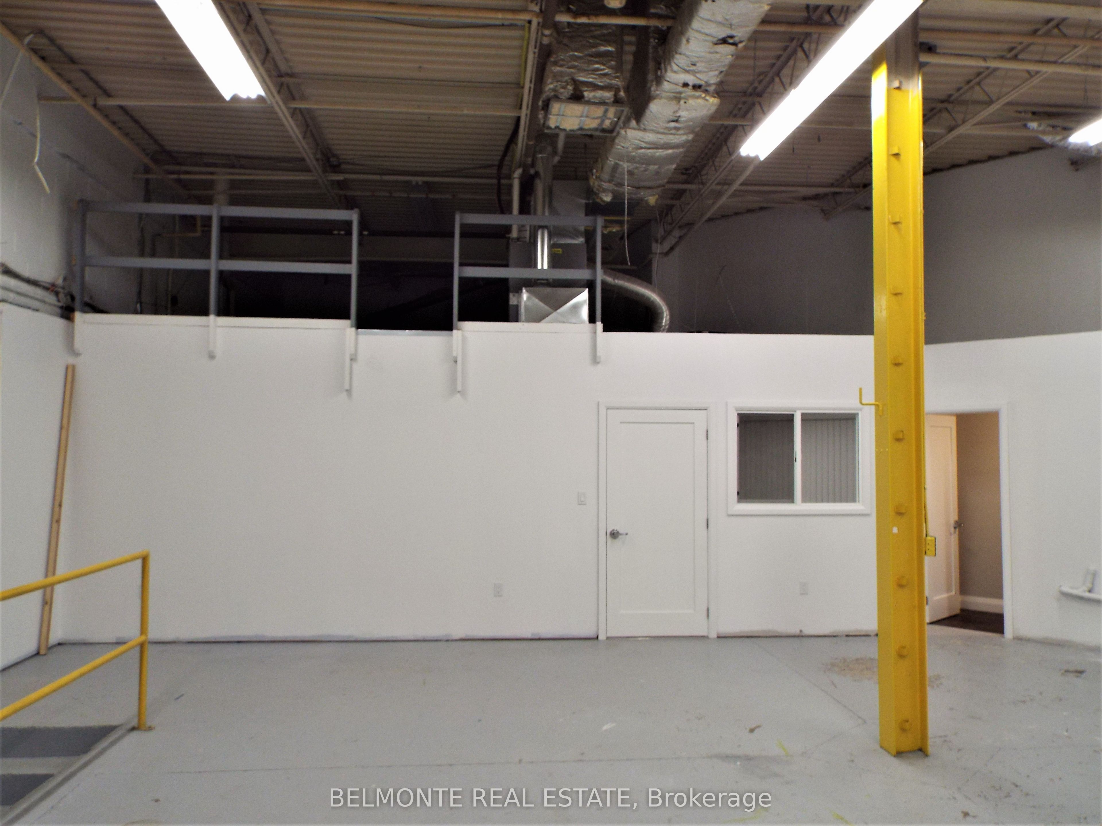 #38 - 1621 Mcewen Drive Property Photo 11