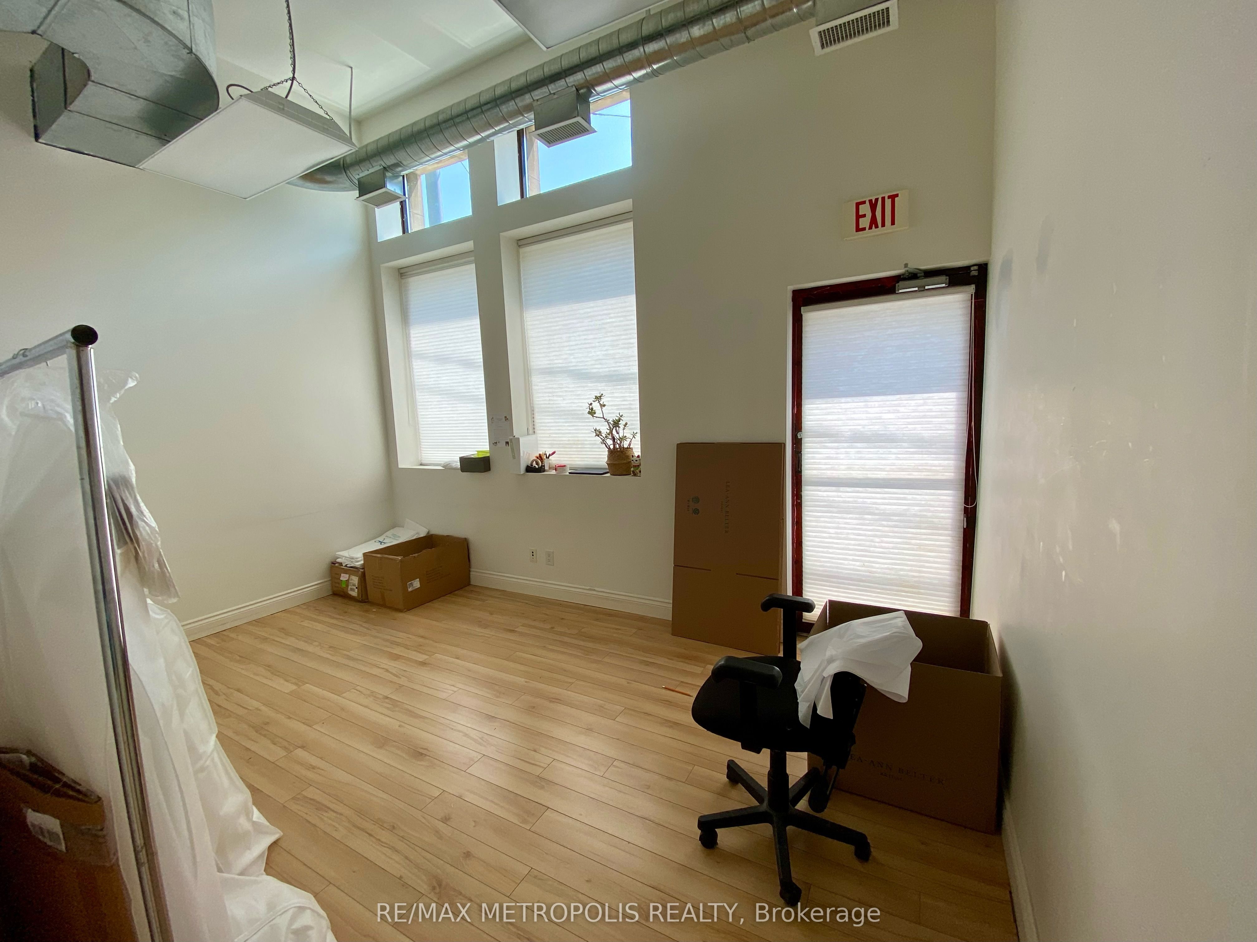 238 Broadview Avenue Property Photo 1
