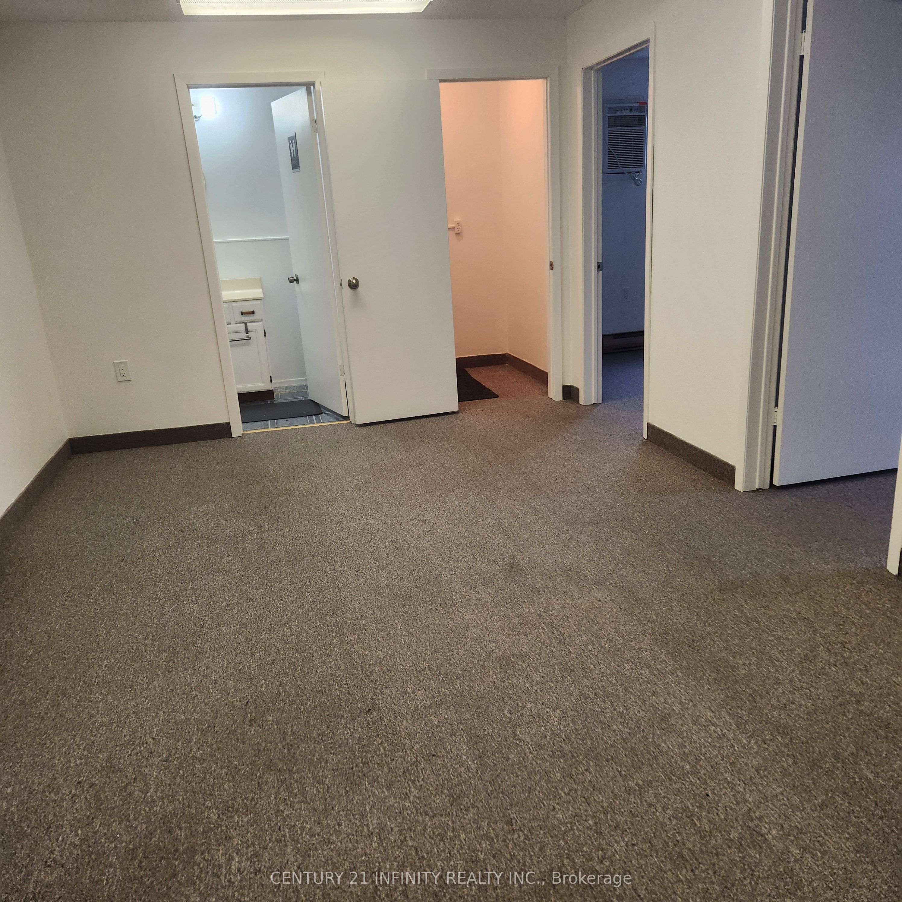 #203 - 909 Simcoe Street Property Photo 2