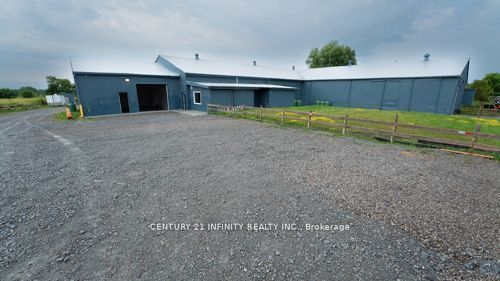 #6 - 1701 Darlington Park Road Property Photo 2