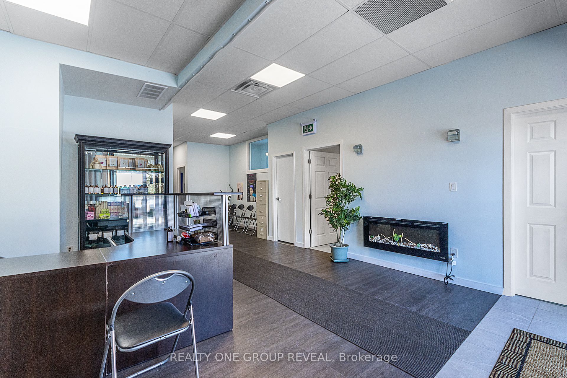 524 Simcoe Street Property Photo 4