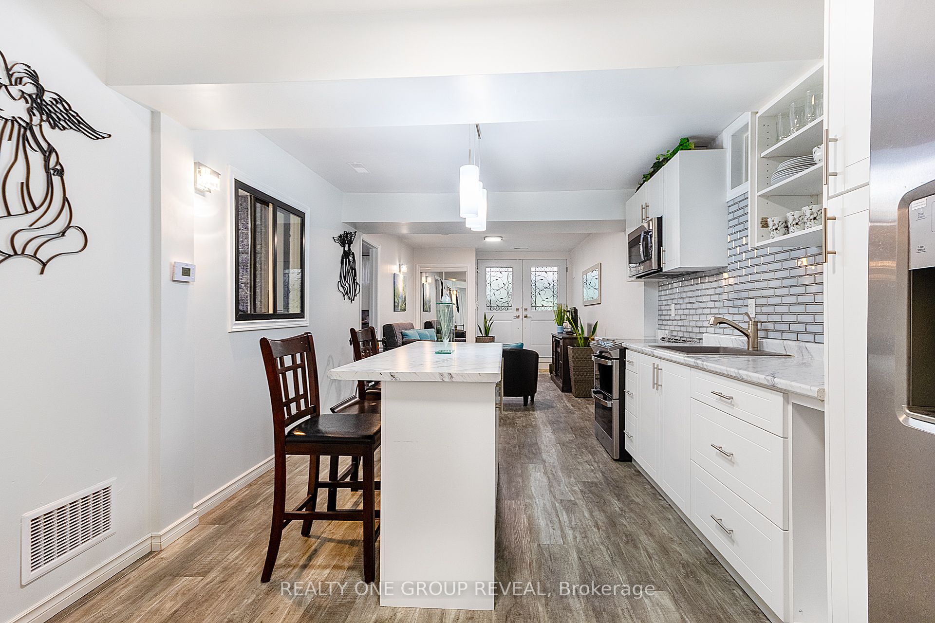 524 Simcoe Street Property Photo 9