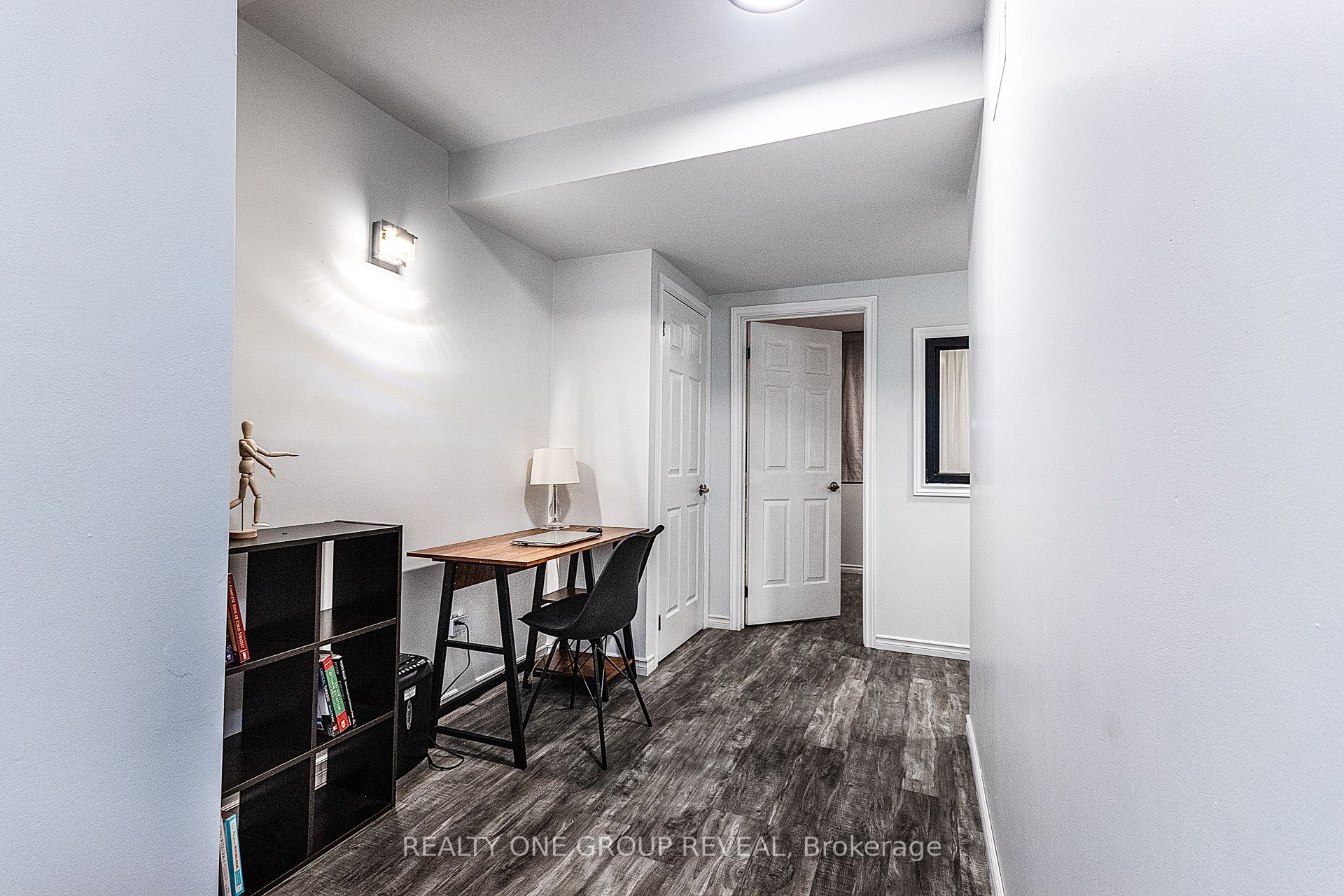 524 Simcoe Street Property Photo 13