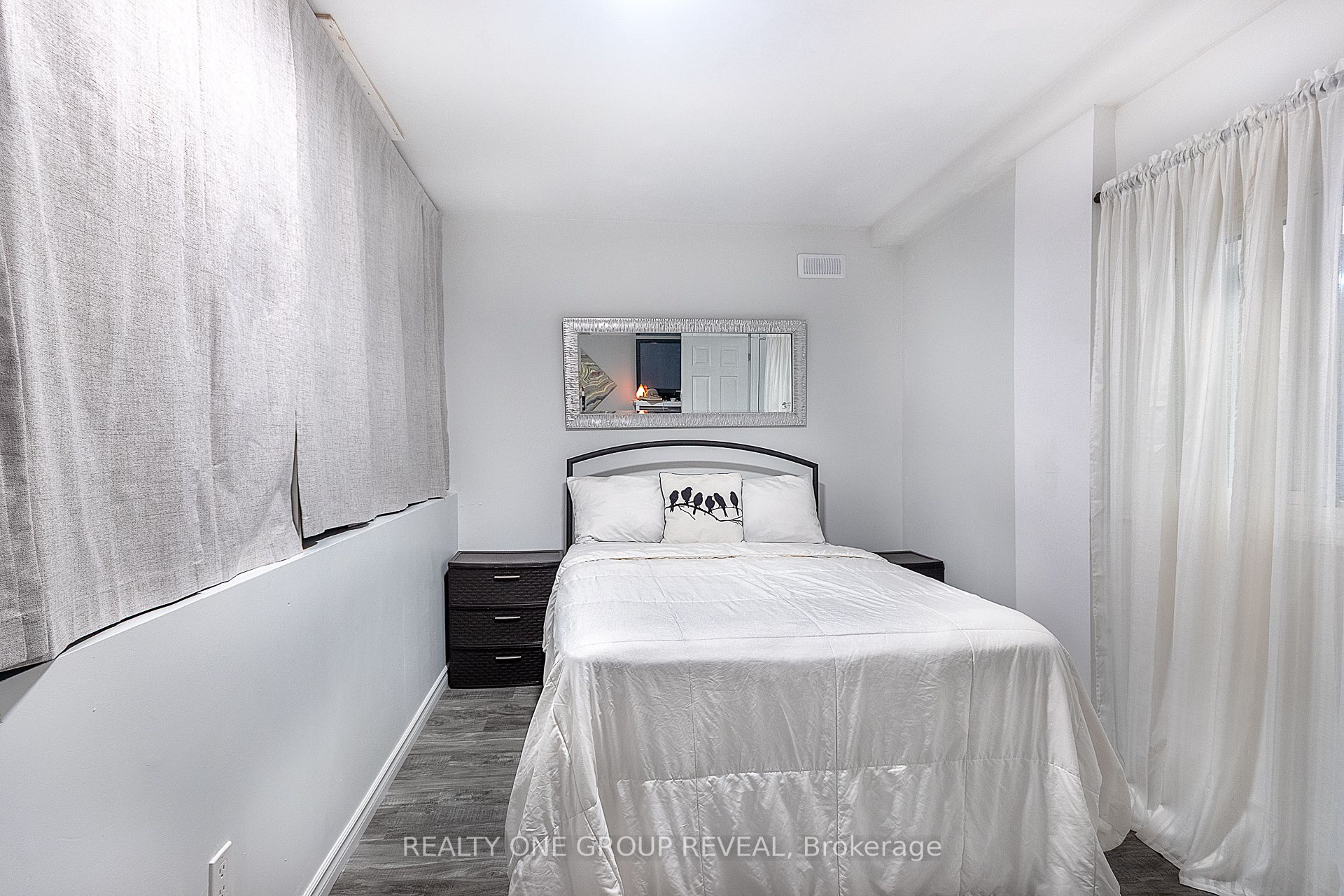 524 Simcoe Street Property Photo 15