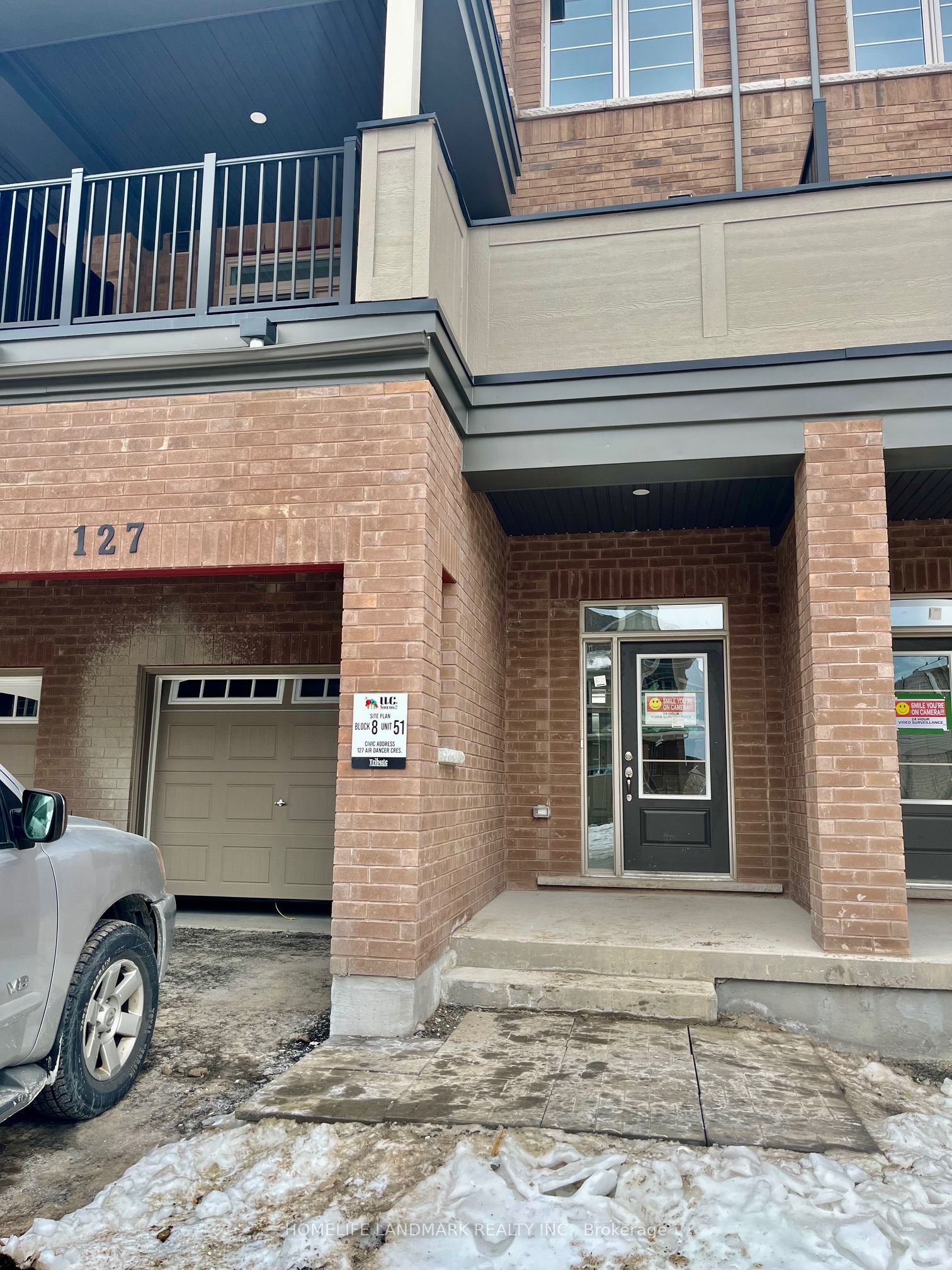 127 Air Dancer Crescent Property Photo 1