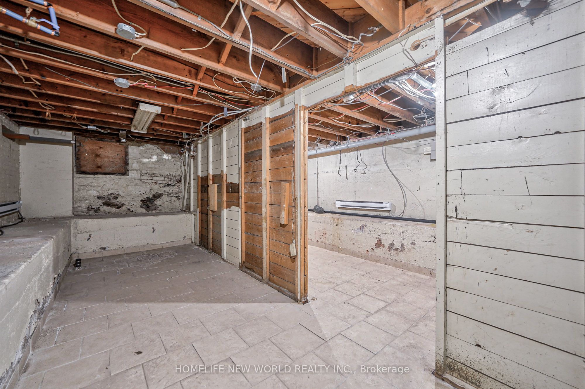 5 King Street Property Photo 20