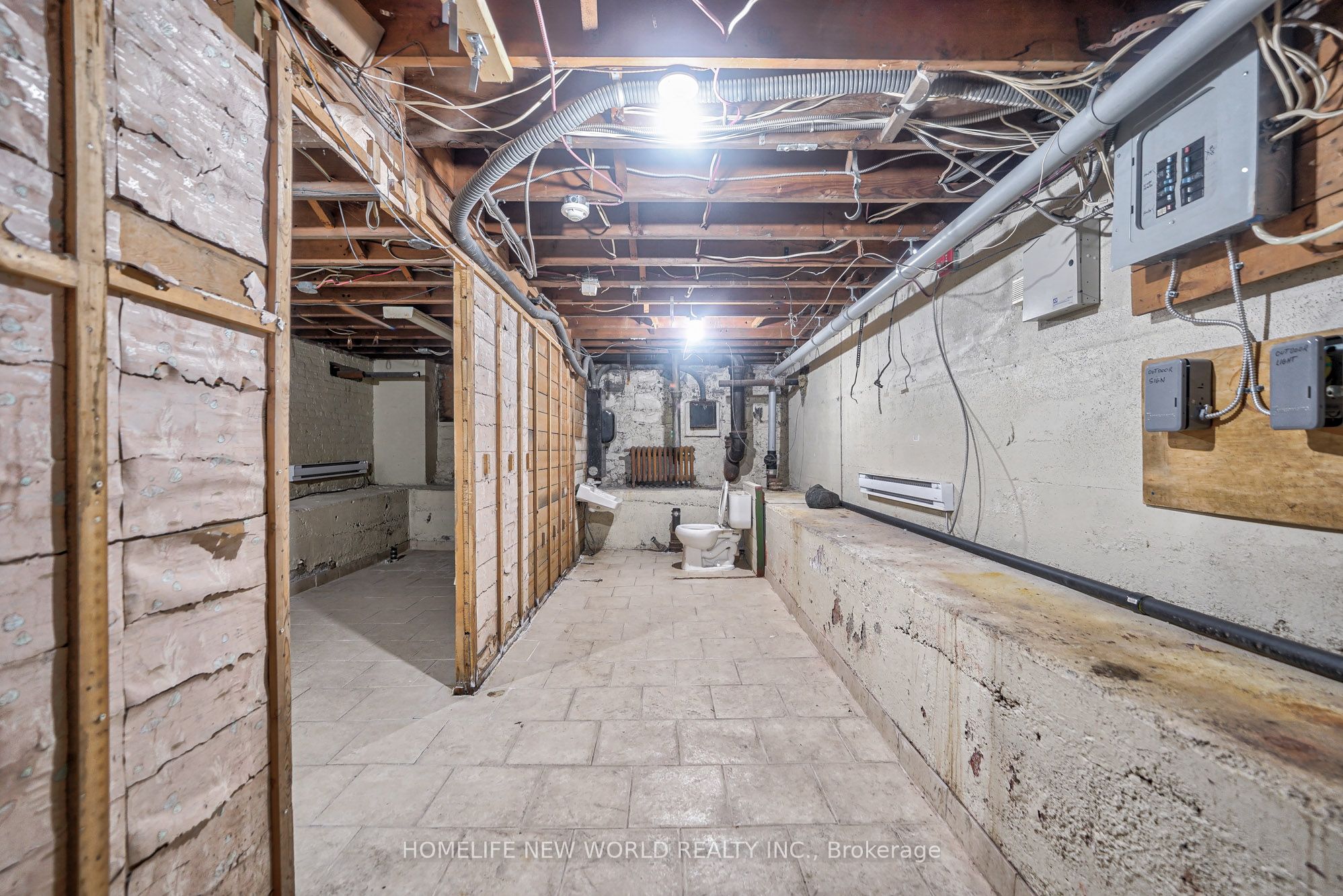 5 King Street Property Photo 22
