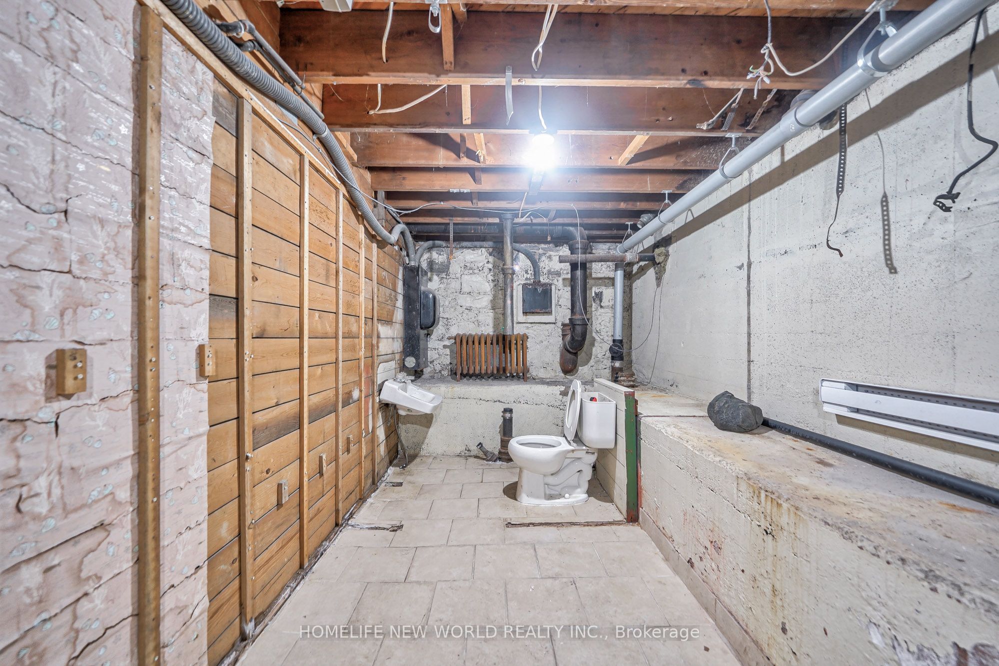 5 King Street Property Photo 23