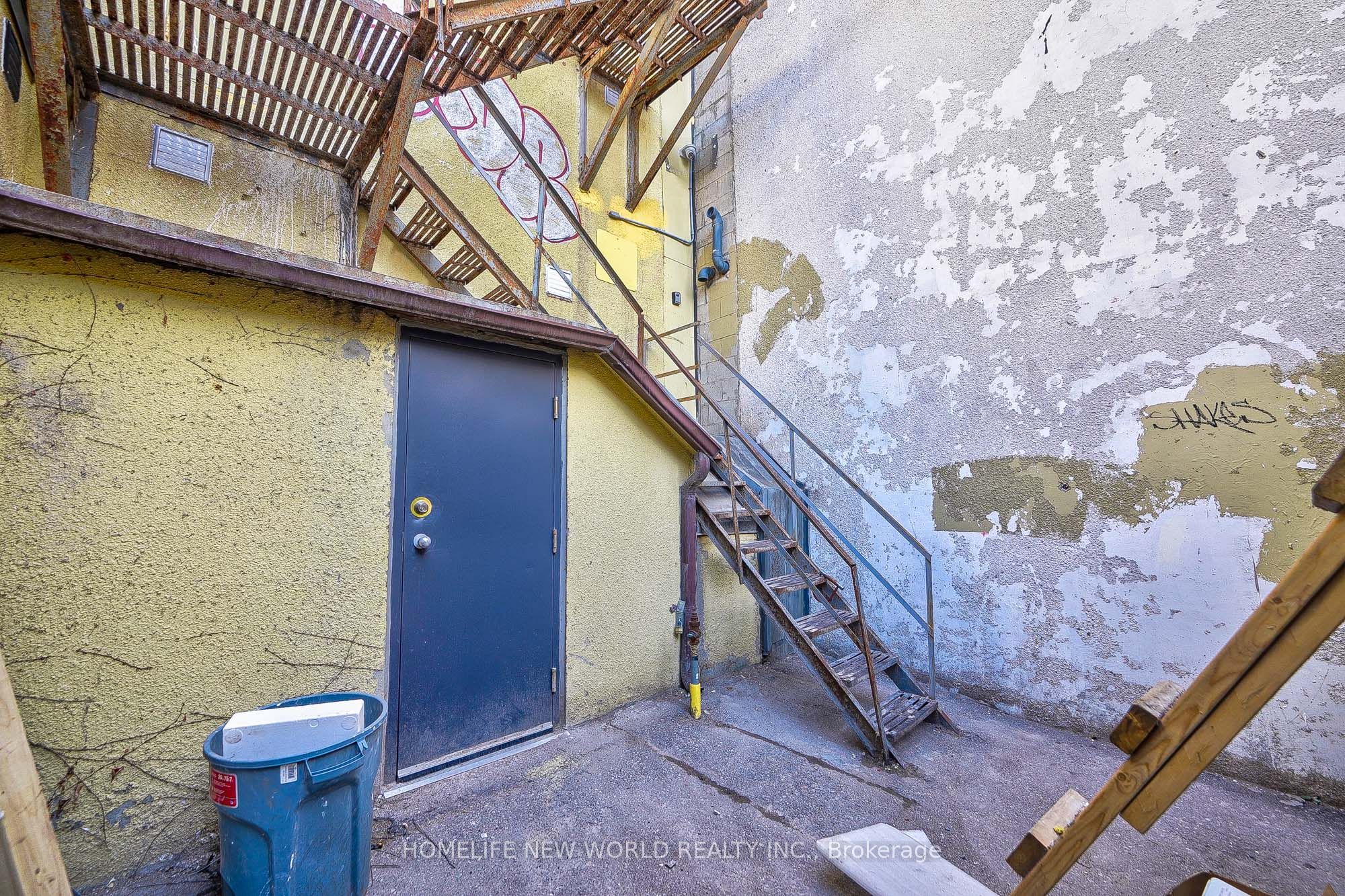 5 King Street Property Photo 25