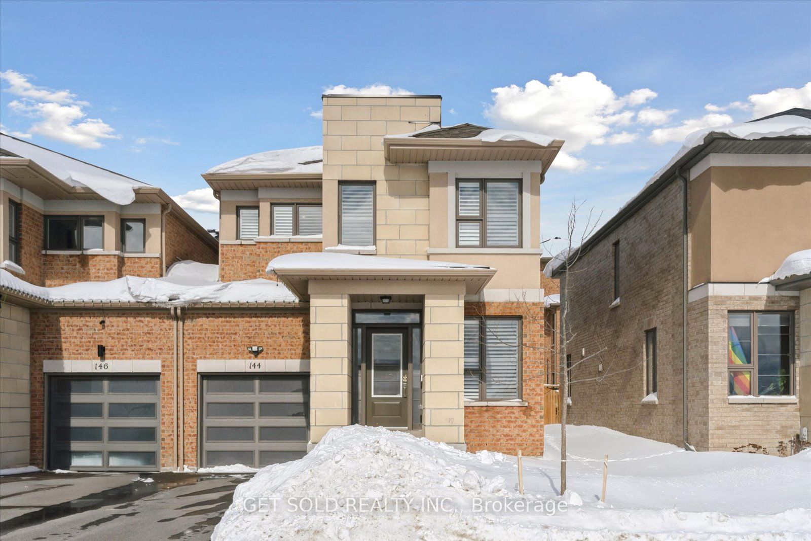 144 Vanier Street Property Photo 1