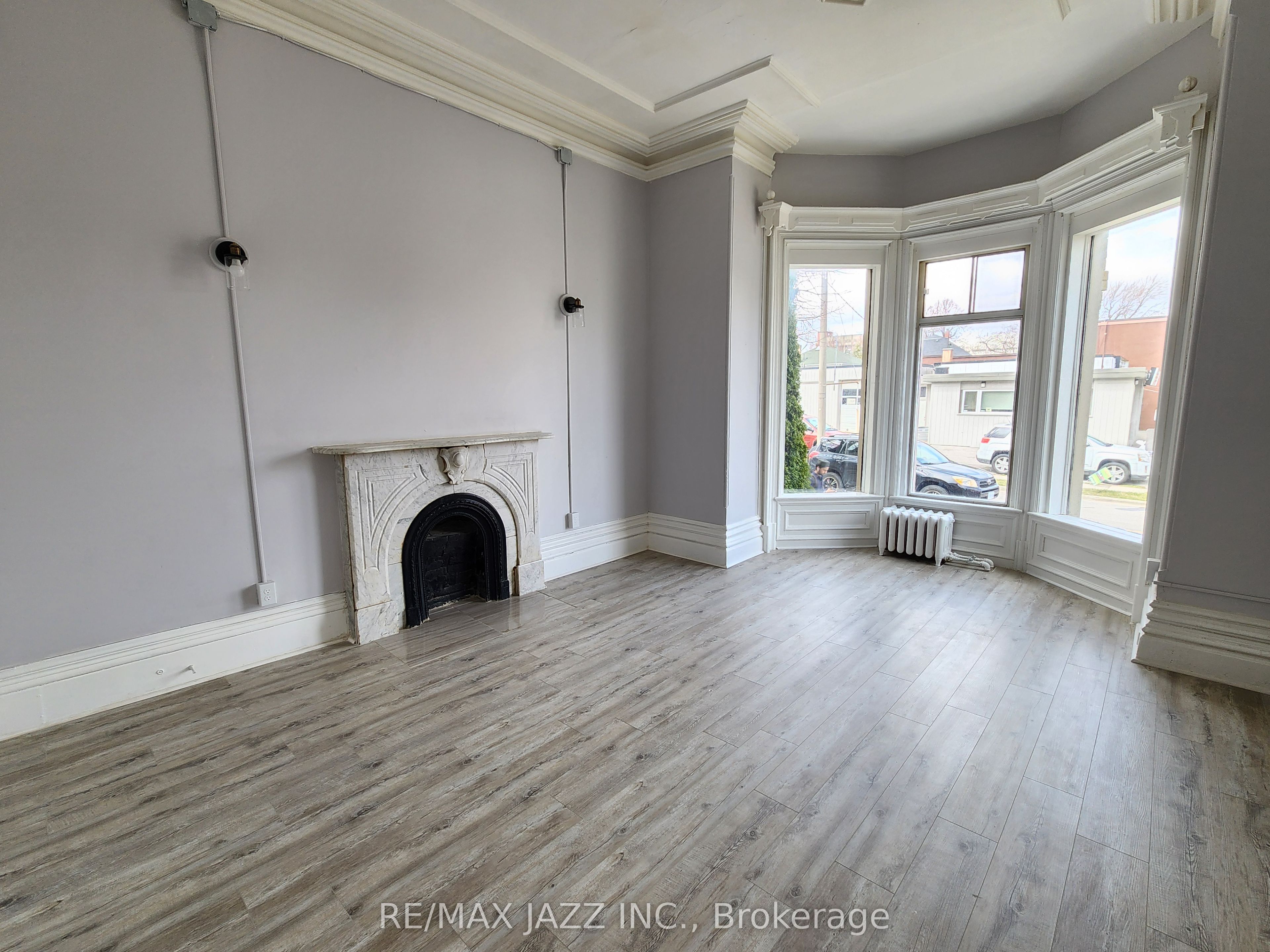 170 Simcoe Street Property Photo 22
