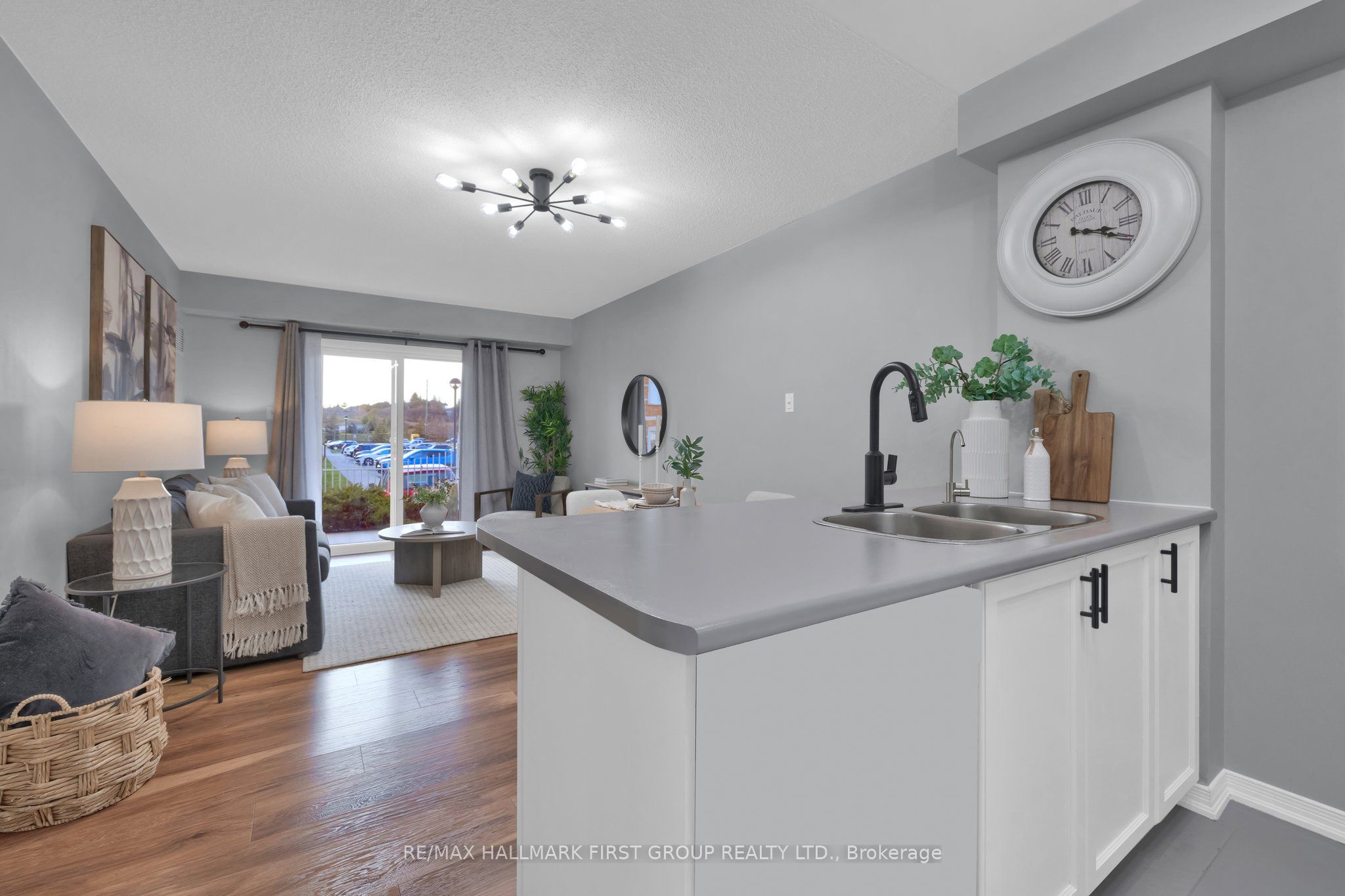 #109 - 120 Aspen Springs Drive Property Photo 7