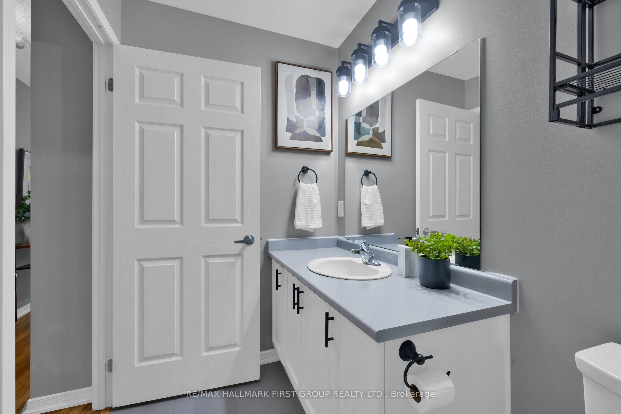 #109 - 120 Aspen Springs Drive Property Photo 15