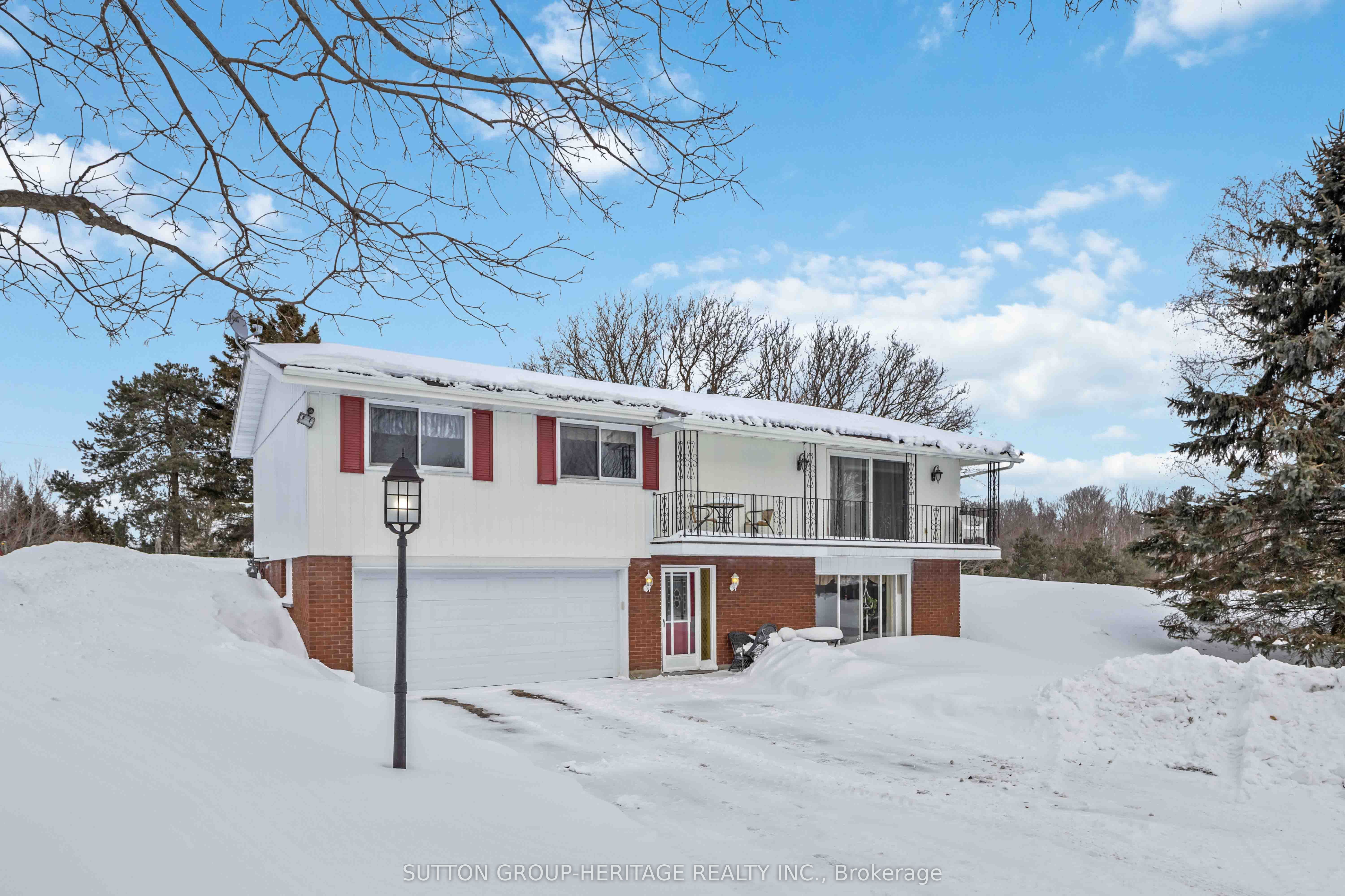5045 Simcoe Street Property Photo 6