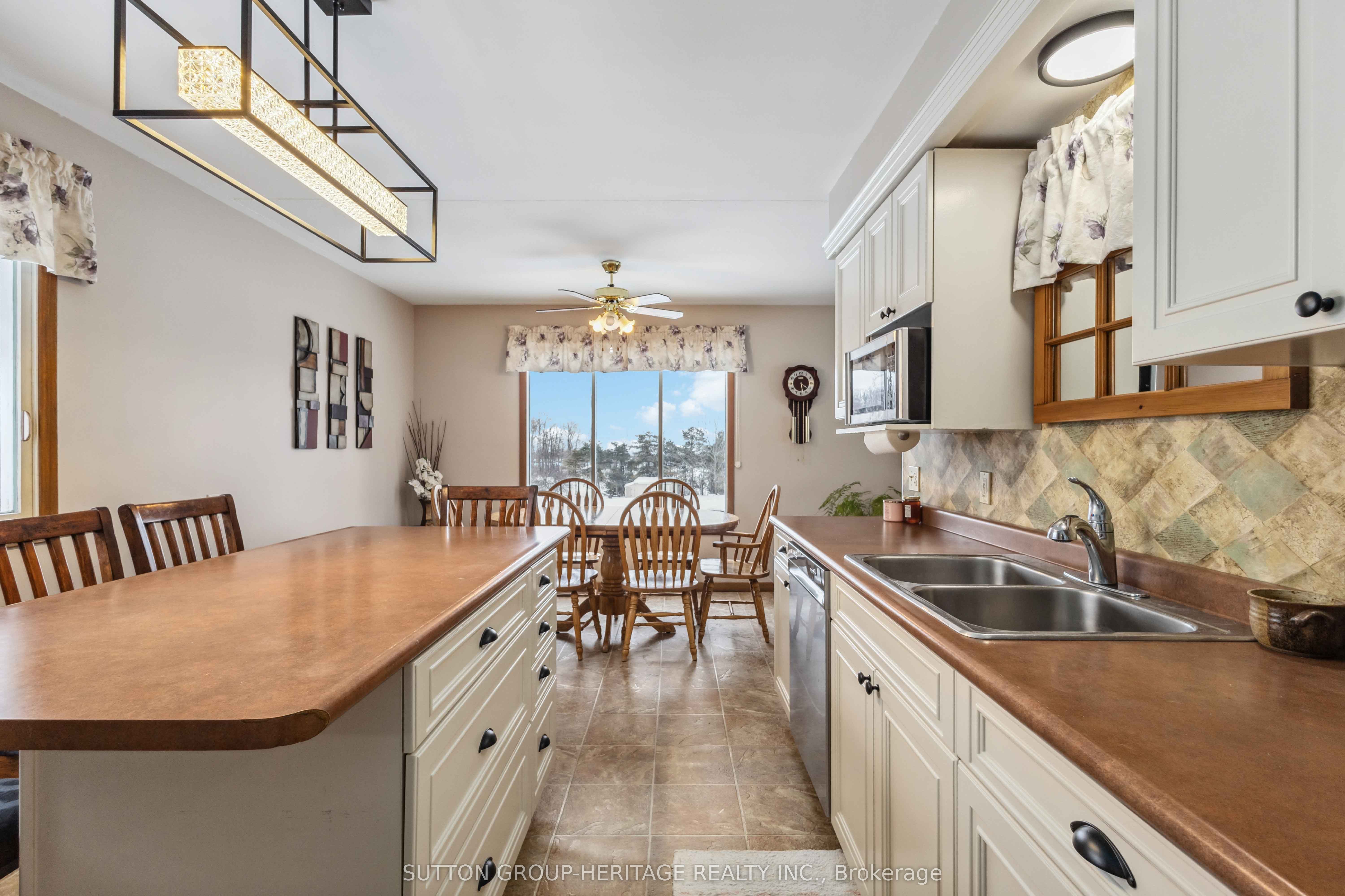 5045 Simcoe Street Property Photo 11