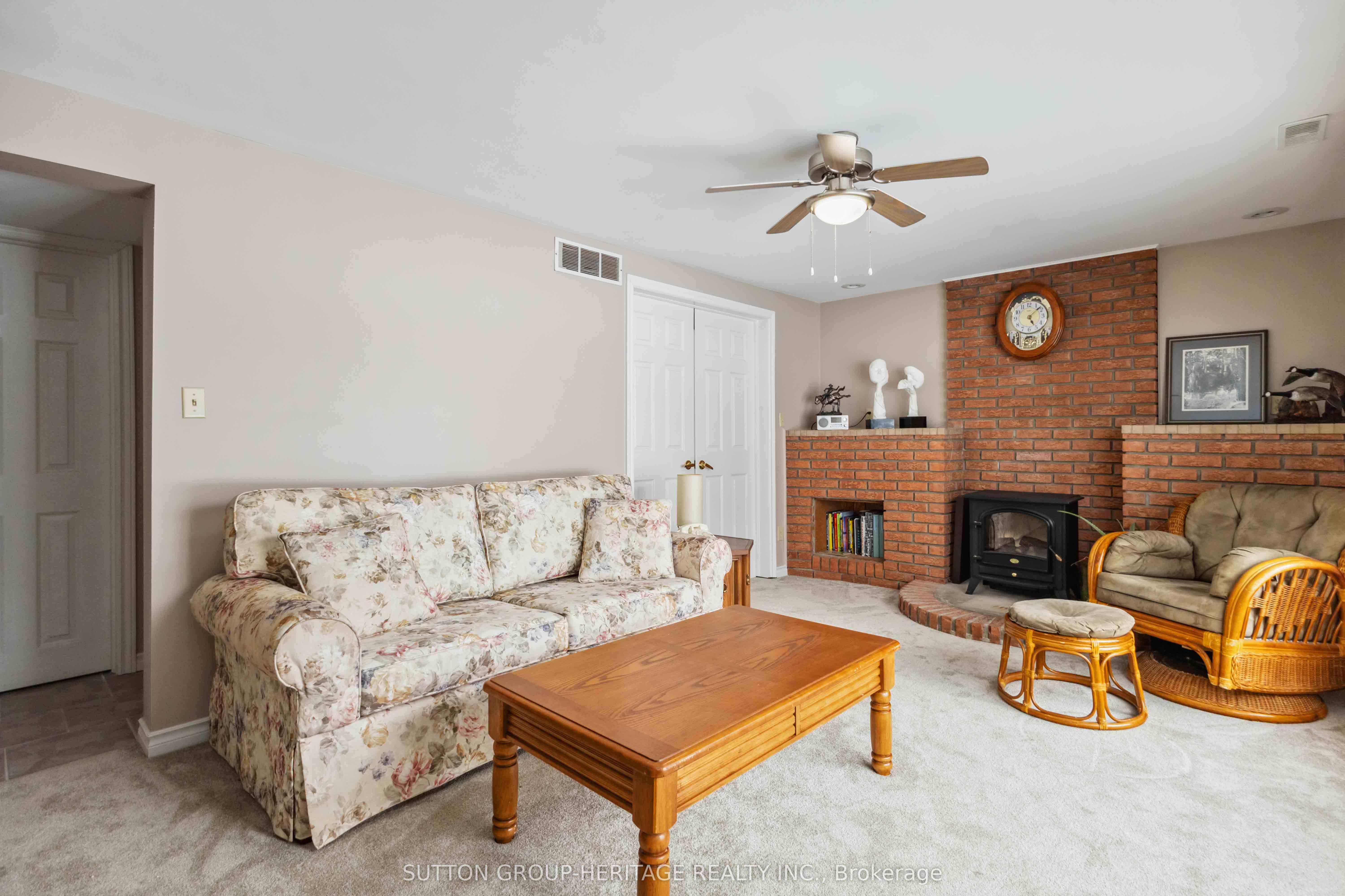 5045 Simcoe Street Property Photo 20