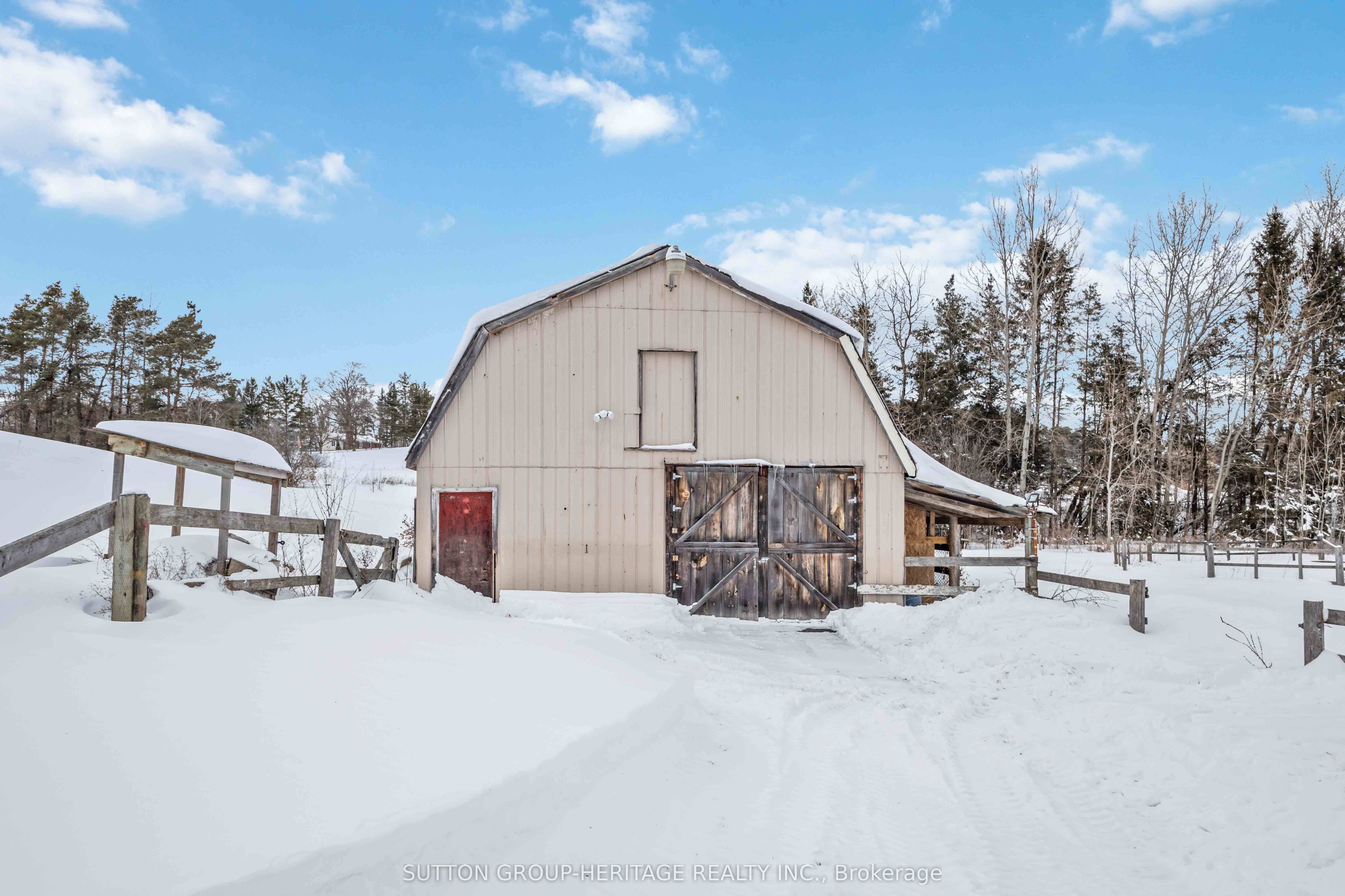5045 Simcoe Street Property Photo 22