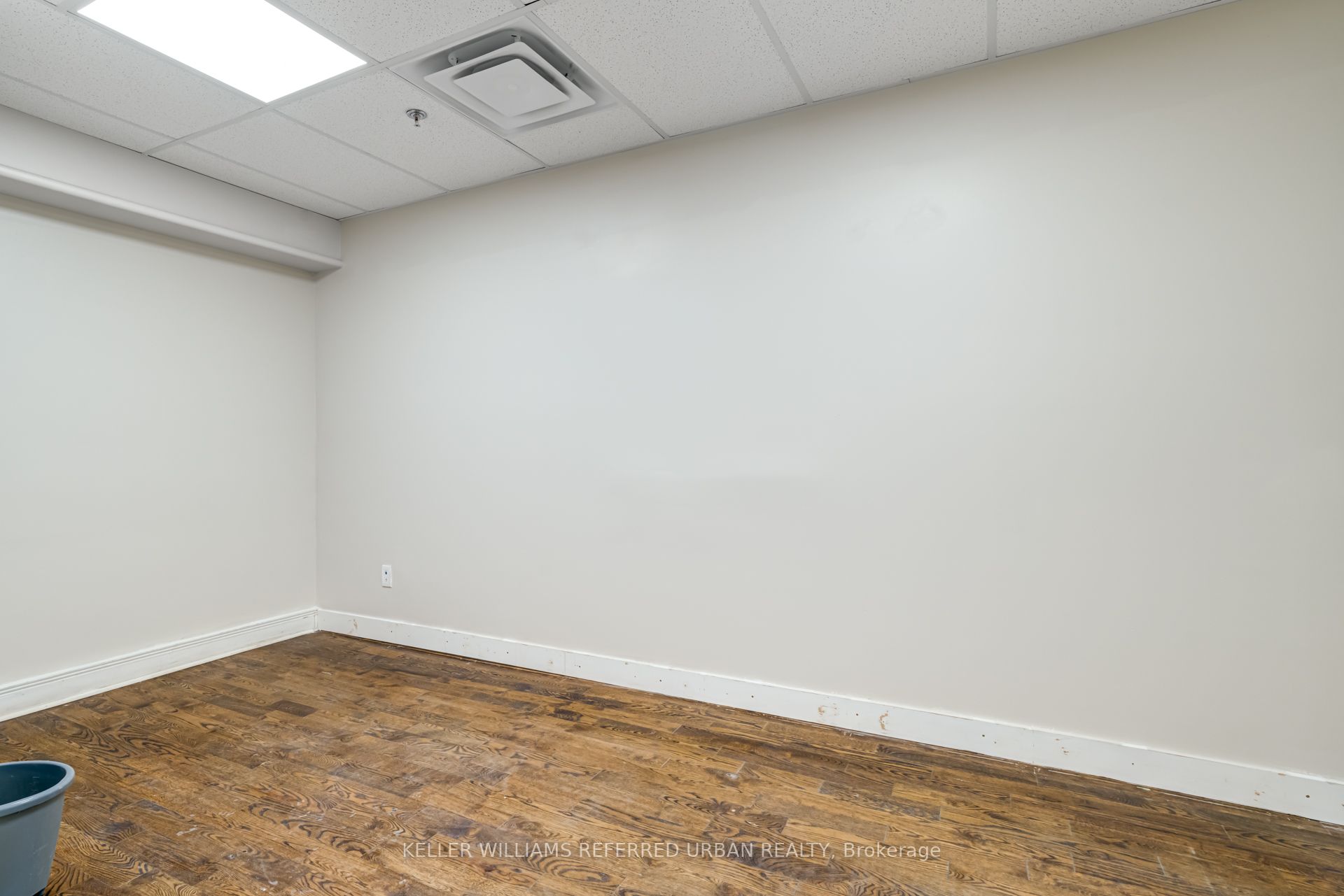 702 Pape Avenue Property Photo 19