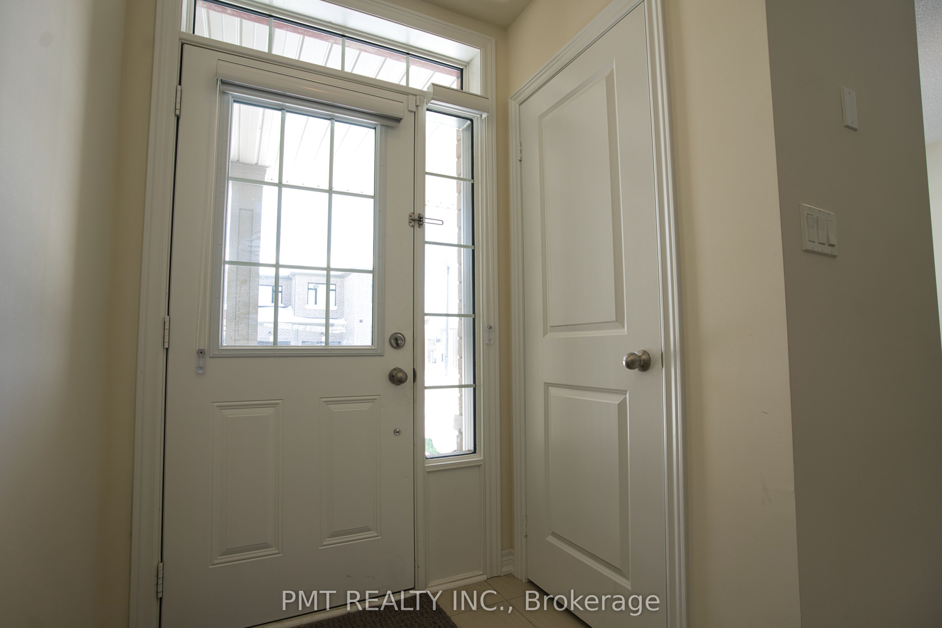 2674 Delphinium Trail Property Photo 3