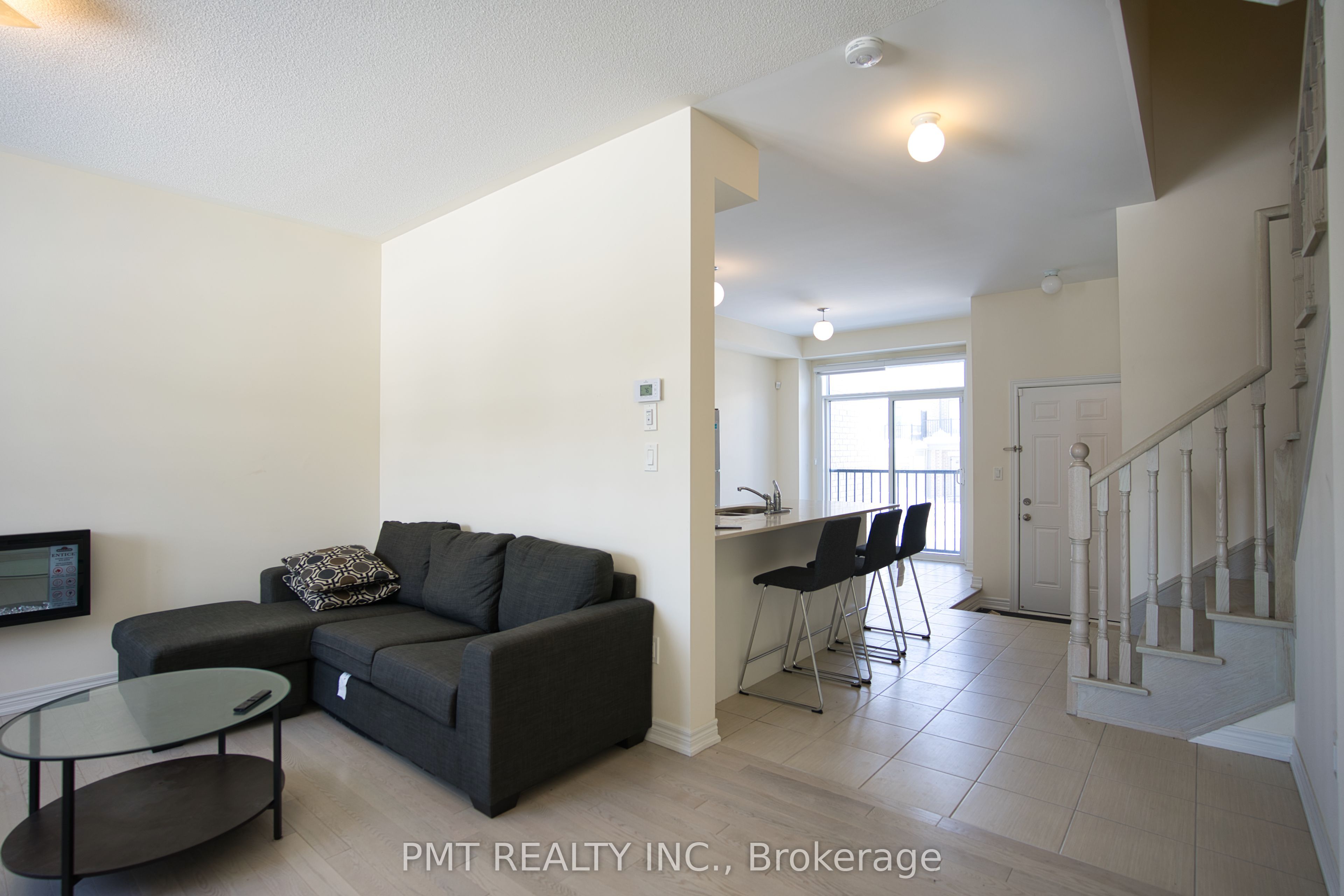 2674 Delphinium Trail Property Photo 5