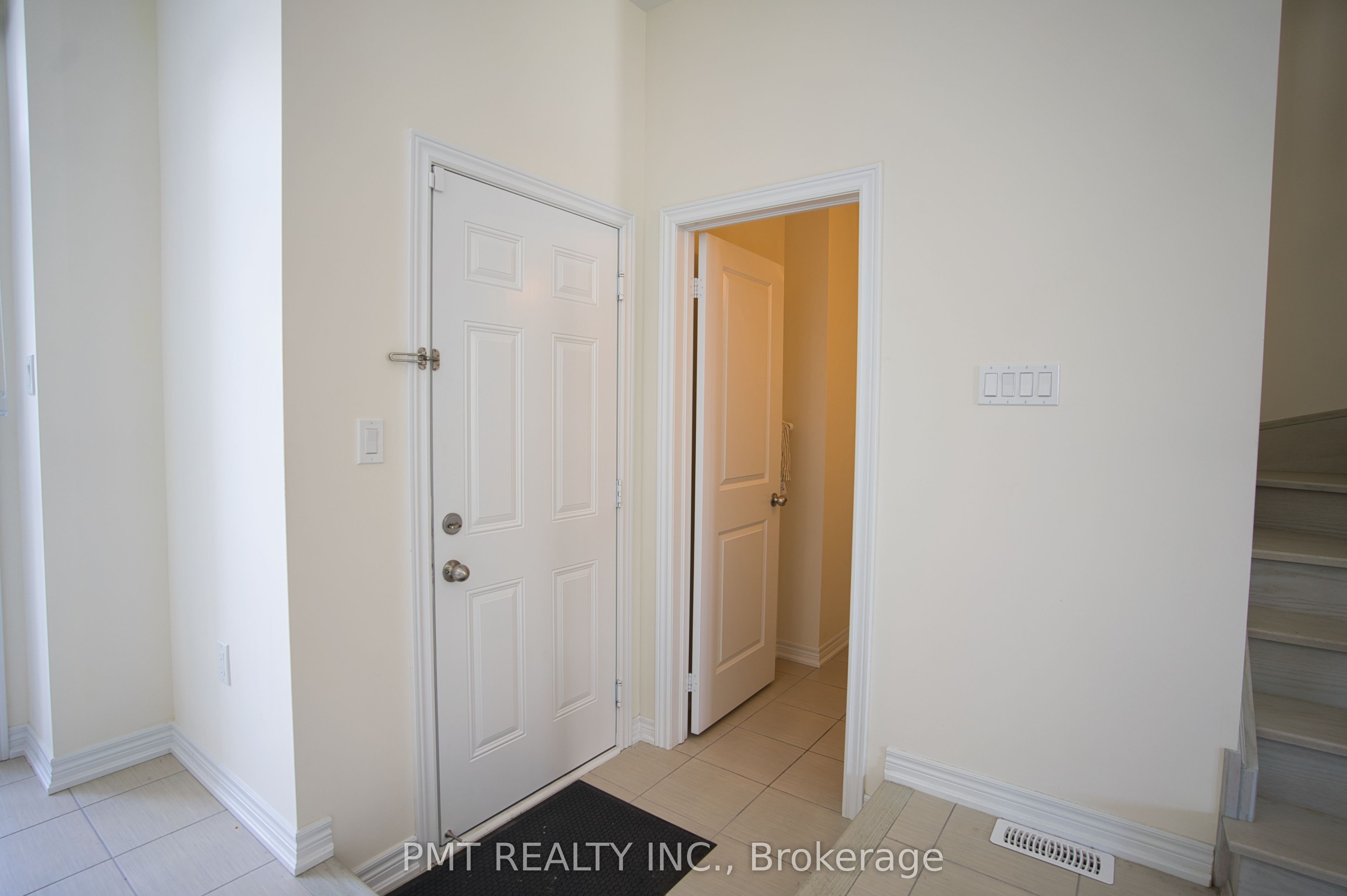2674 Delphinium Trail Property Photo 14