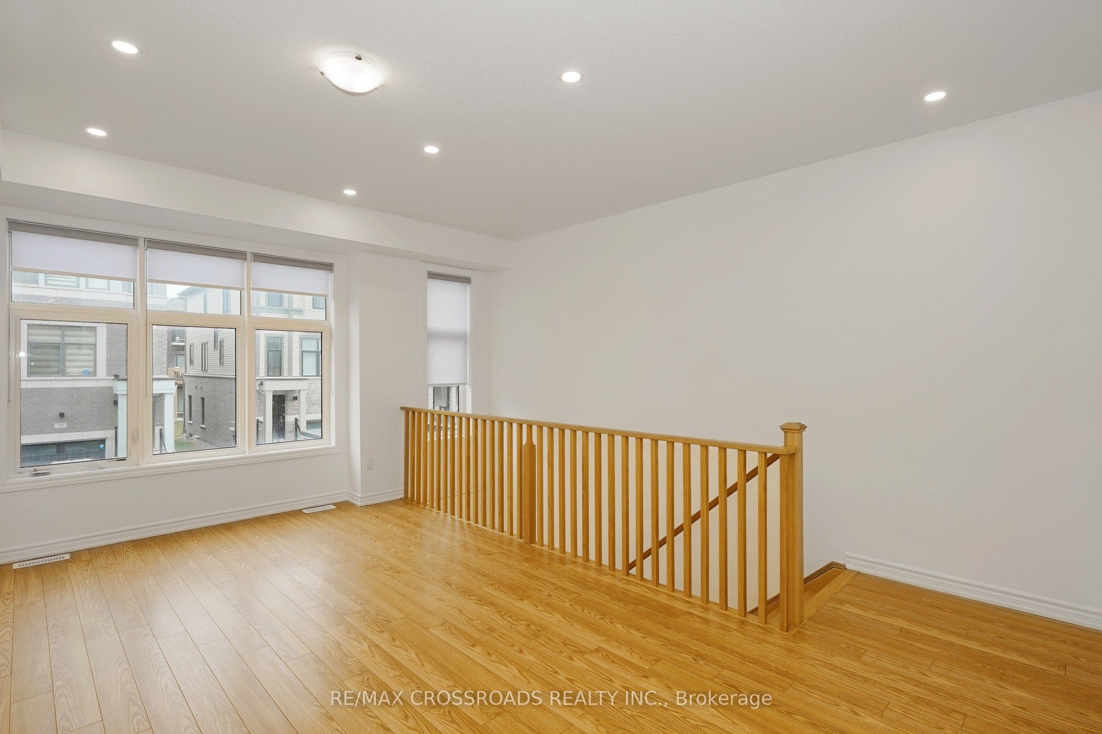 788 Kootenay Path Property Photo 4