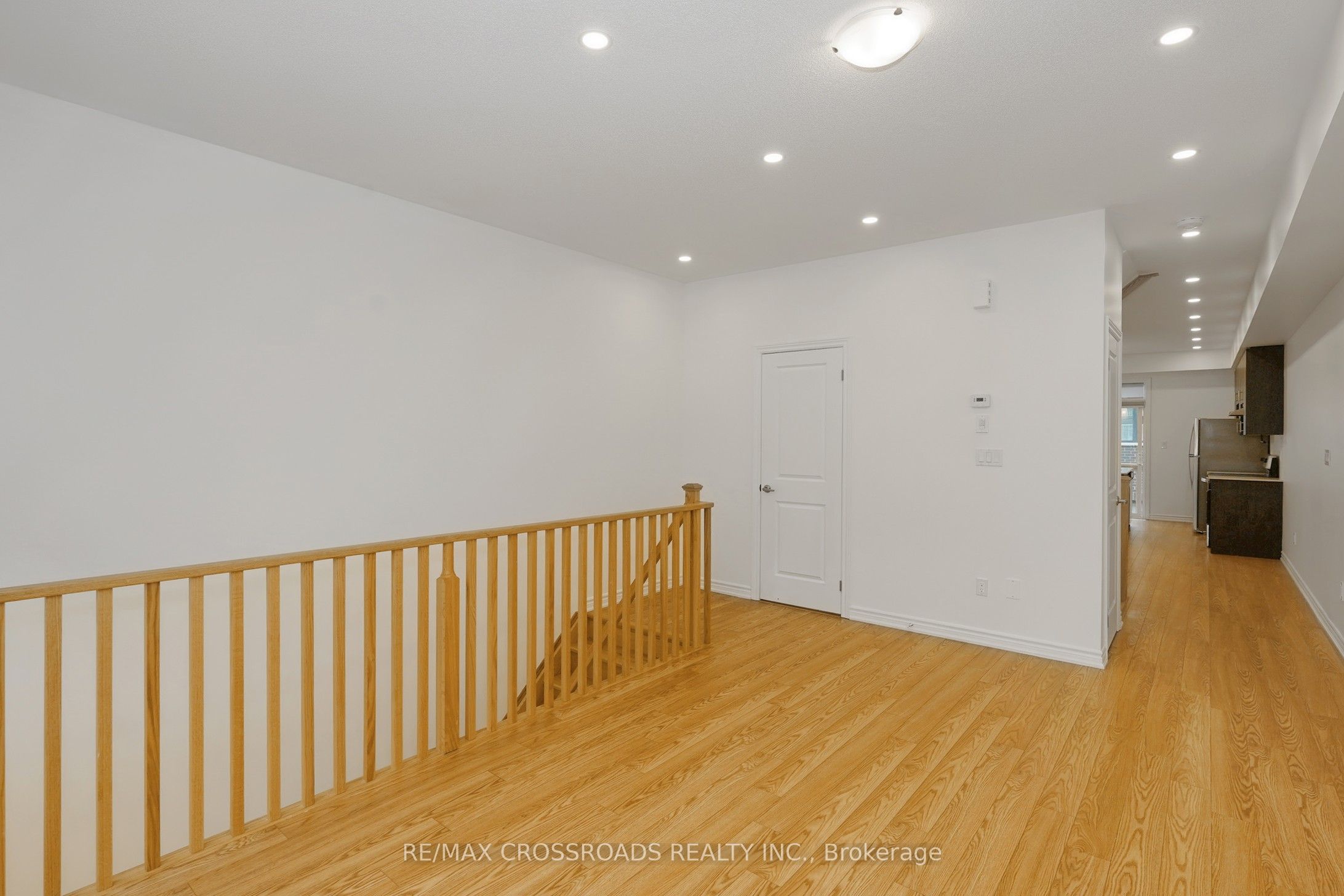 788 Kootenay Path Property Photo 7
