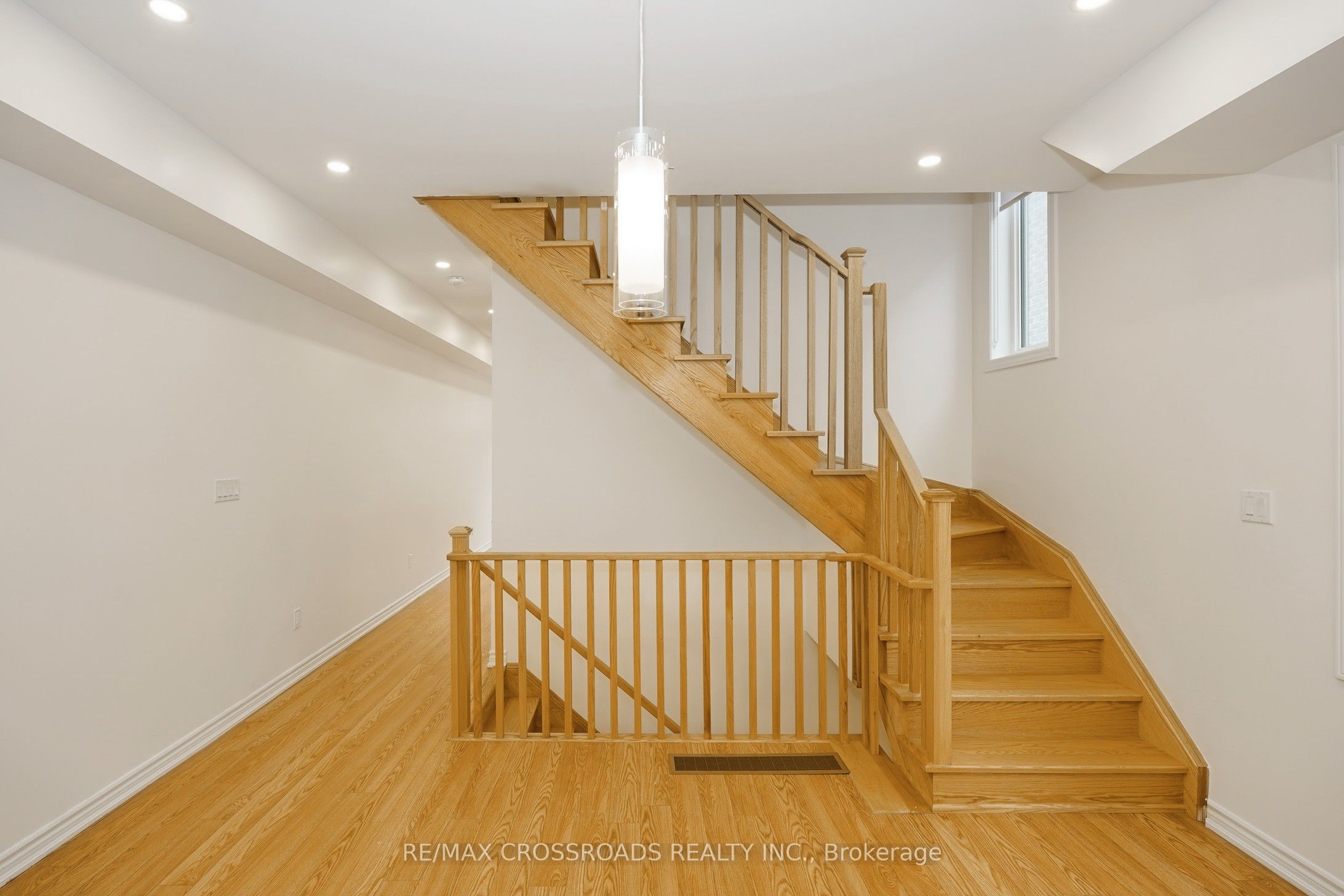 788 Kootenay Path Property Photo 17