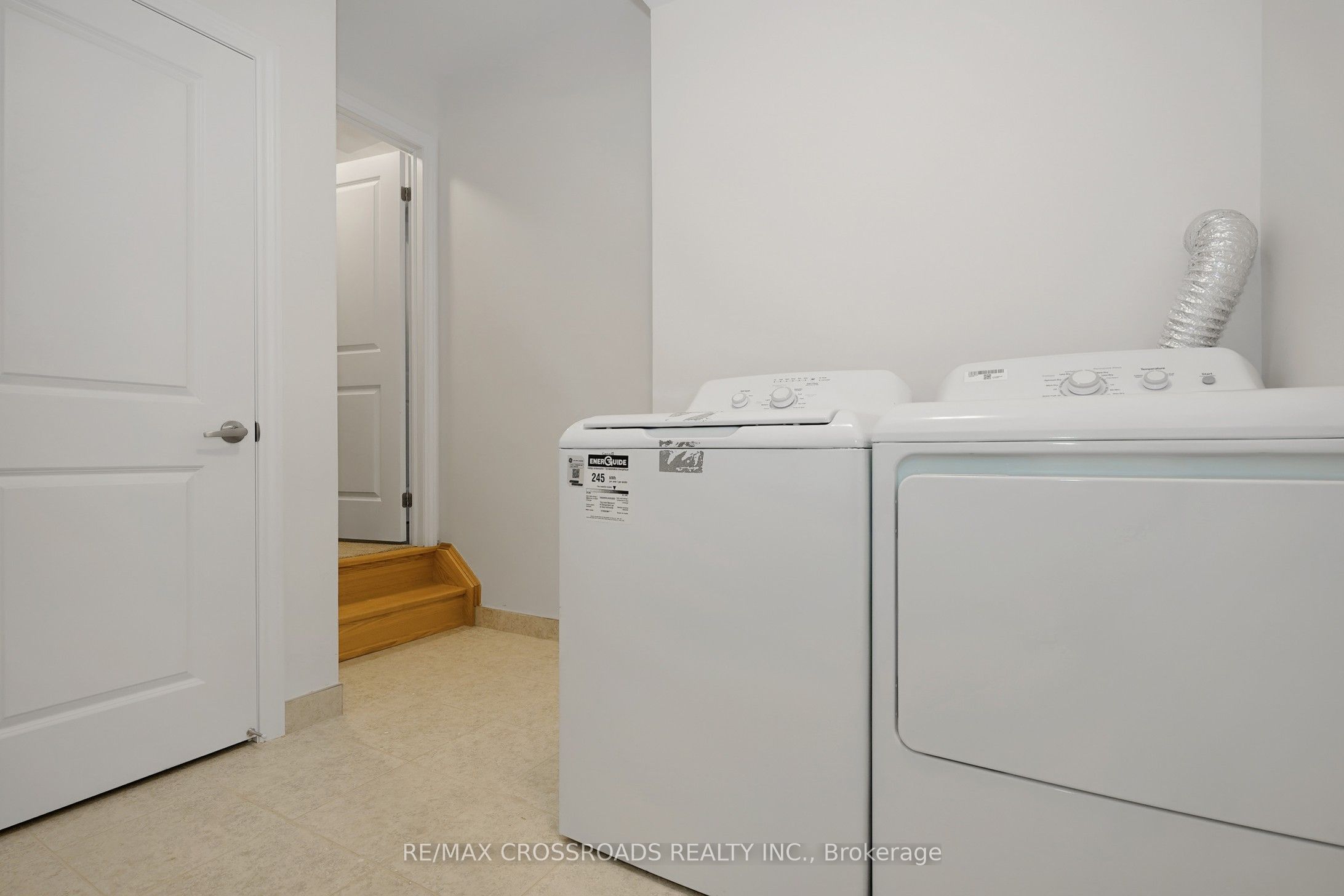 788 Kootenay Path Property Photo 37