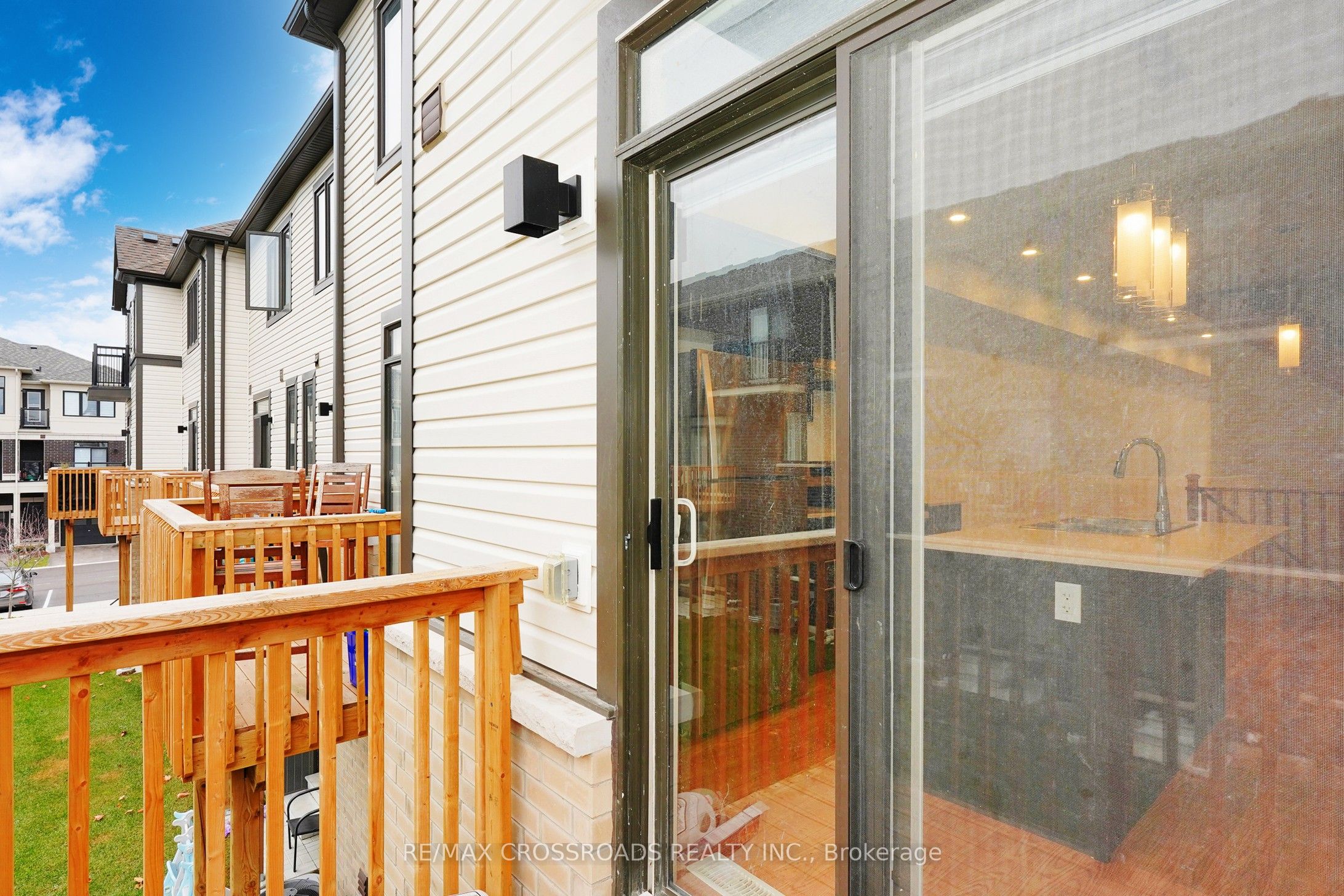 788 Kootenay Path Property Photo 43