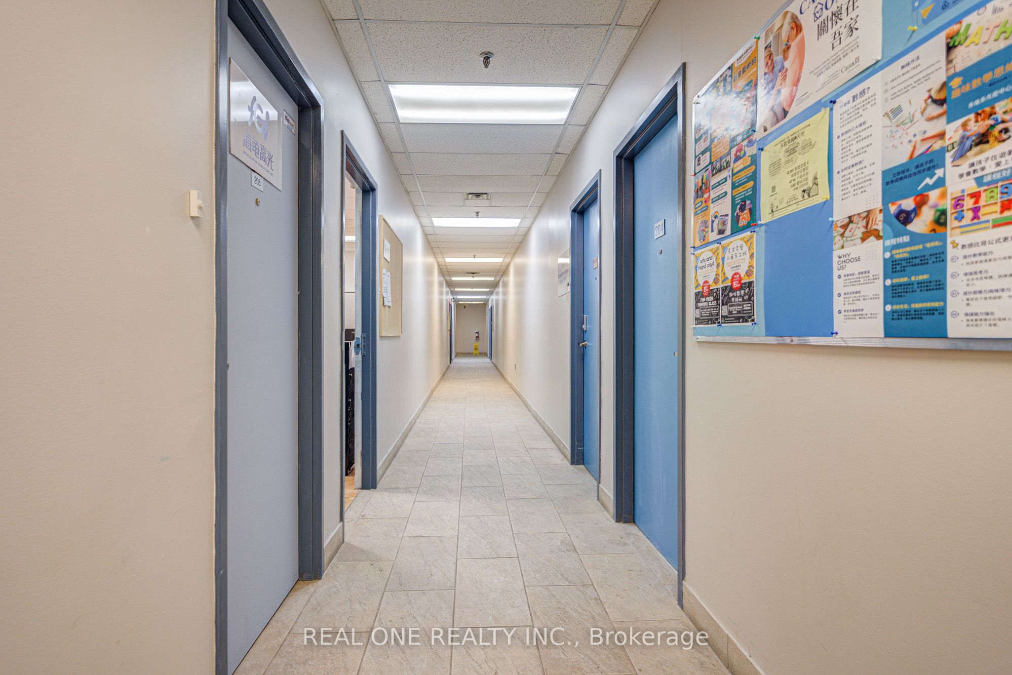 #206 - 3838 Midland Avenue Property Photo 5