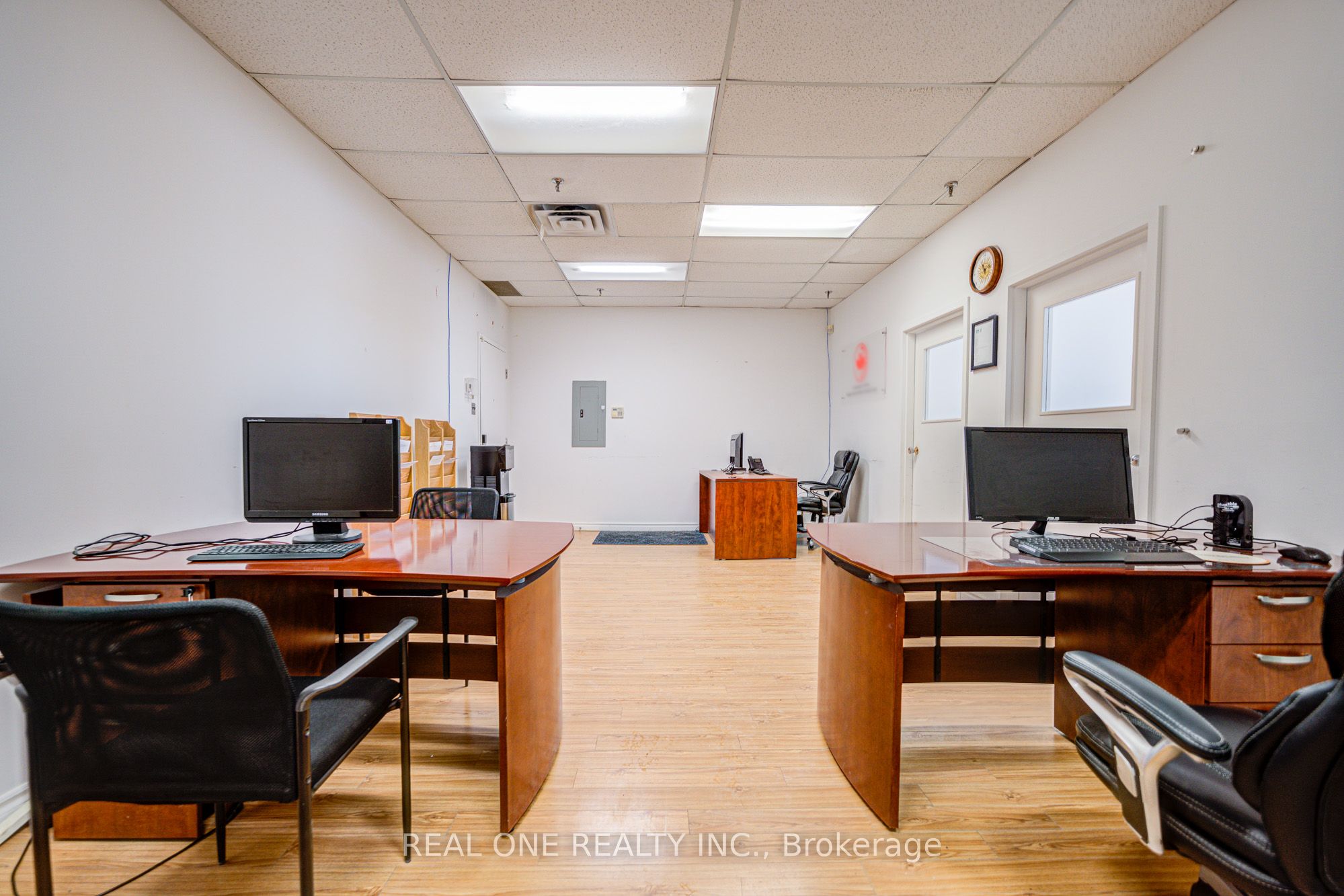 #206 - 3838 Midland Avenue Property Photo 22