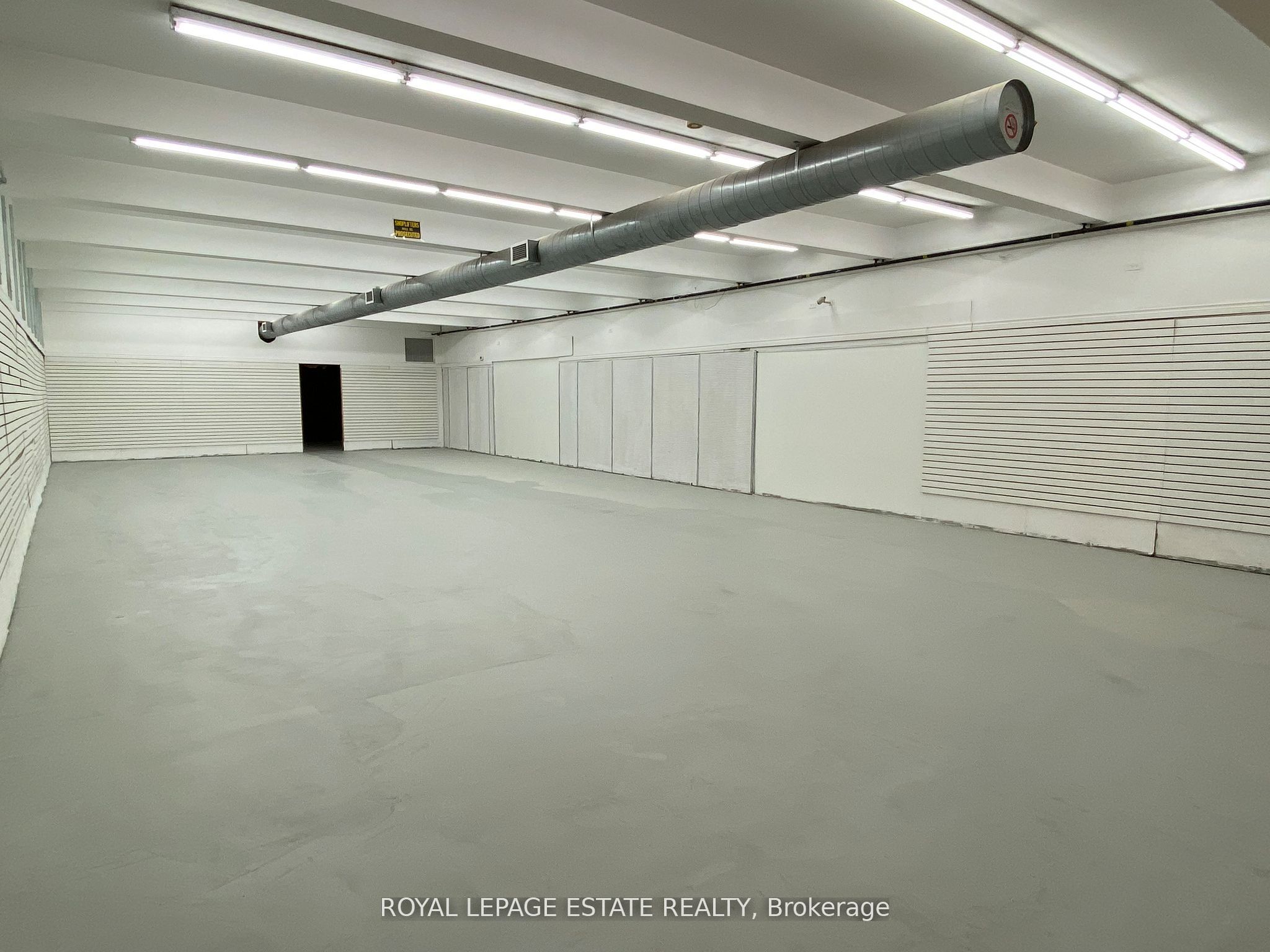 1097a Victoria Park Avenue Property Photo 4