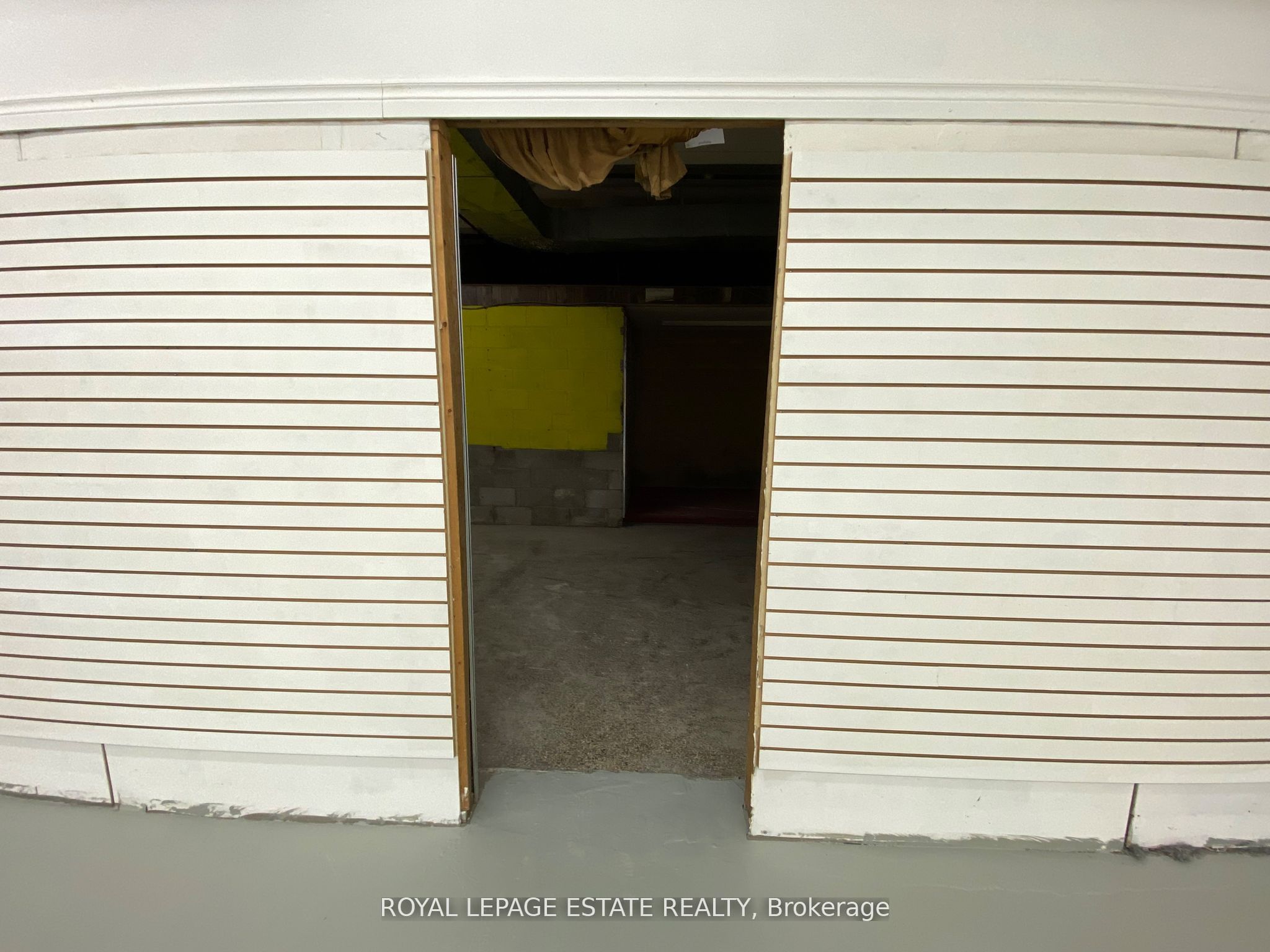 1097a Victoria Park Avenue Property Photo 8