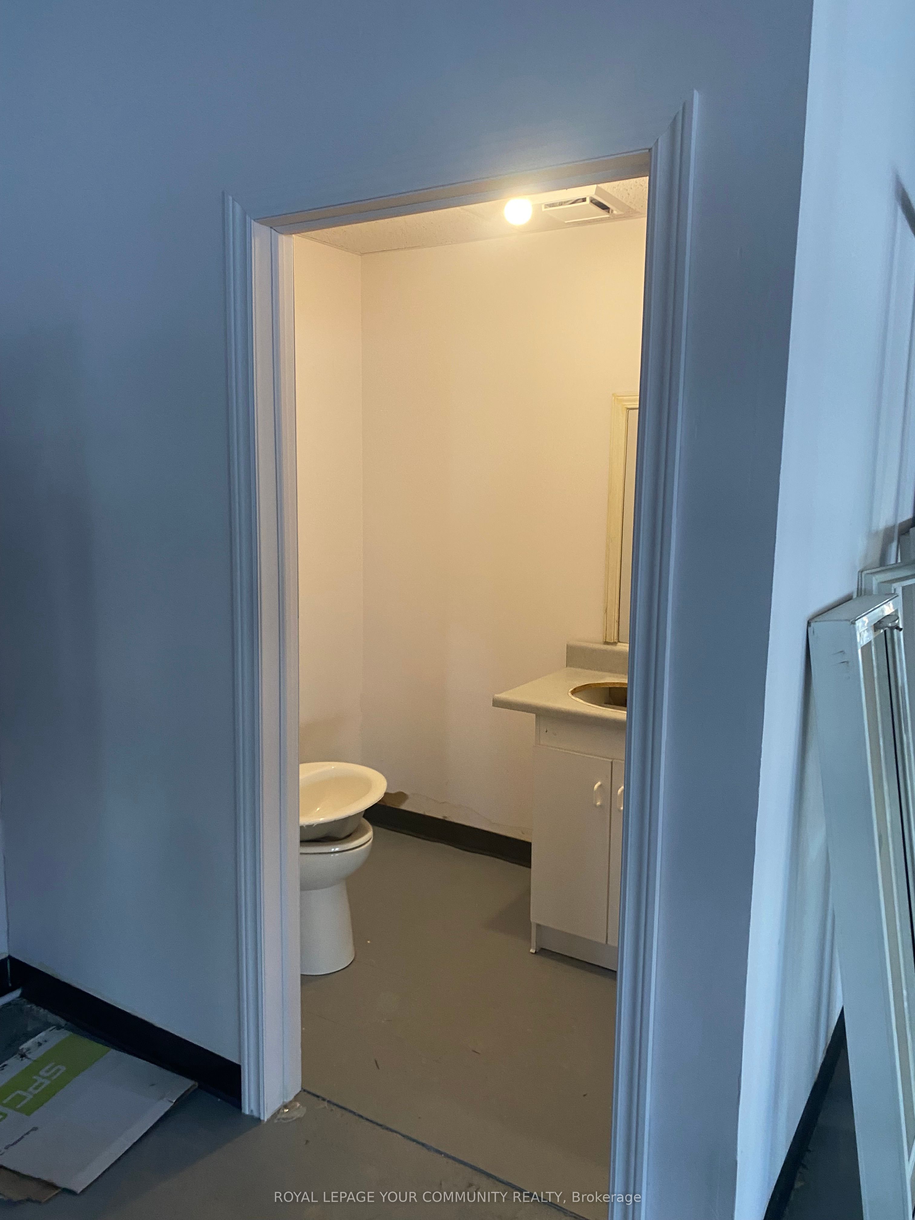 #unit 1b - 1035 Brock Road Property Photo 6