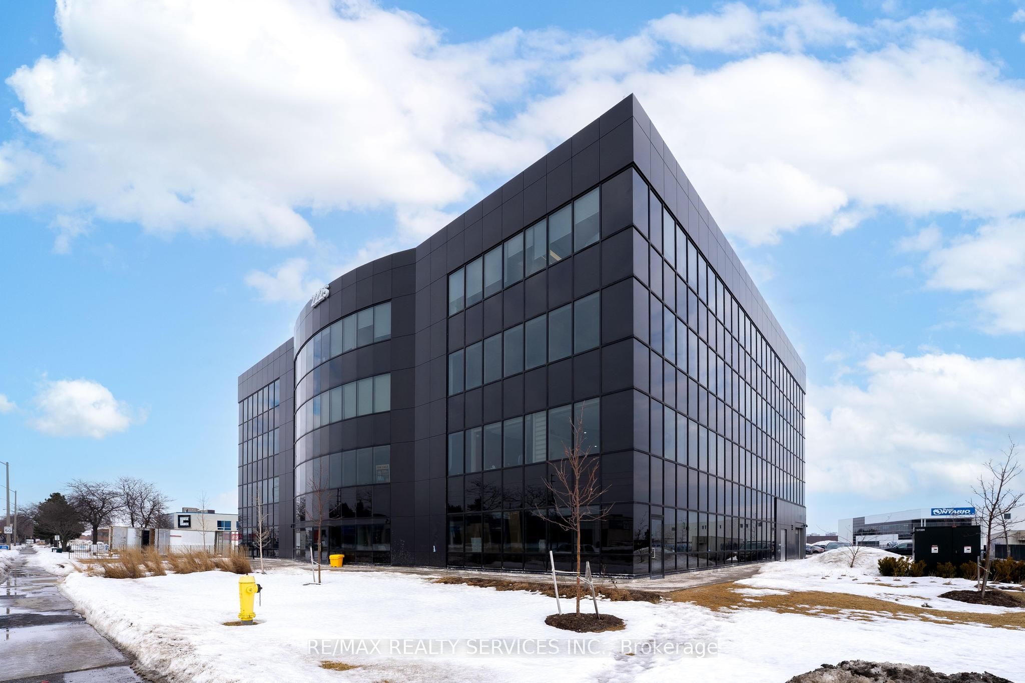 #305 - 2225 Markham Road Property Photo 1