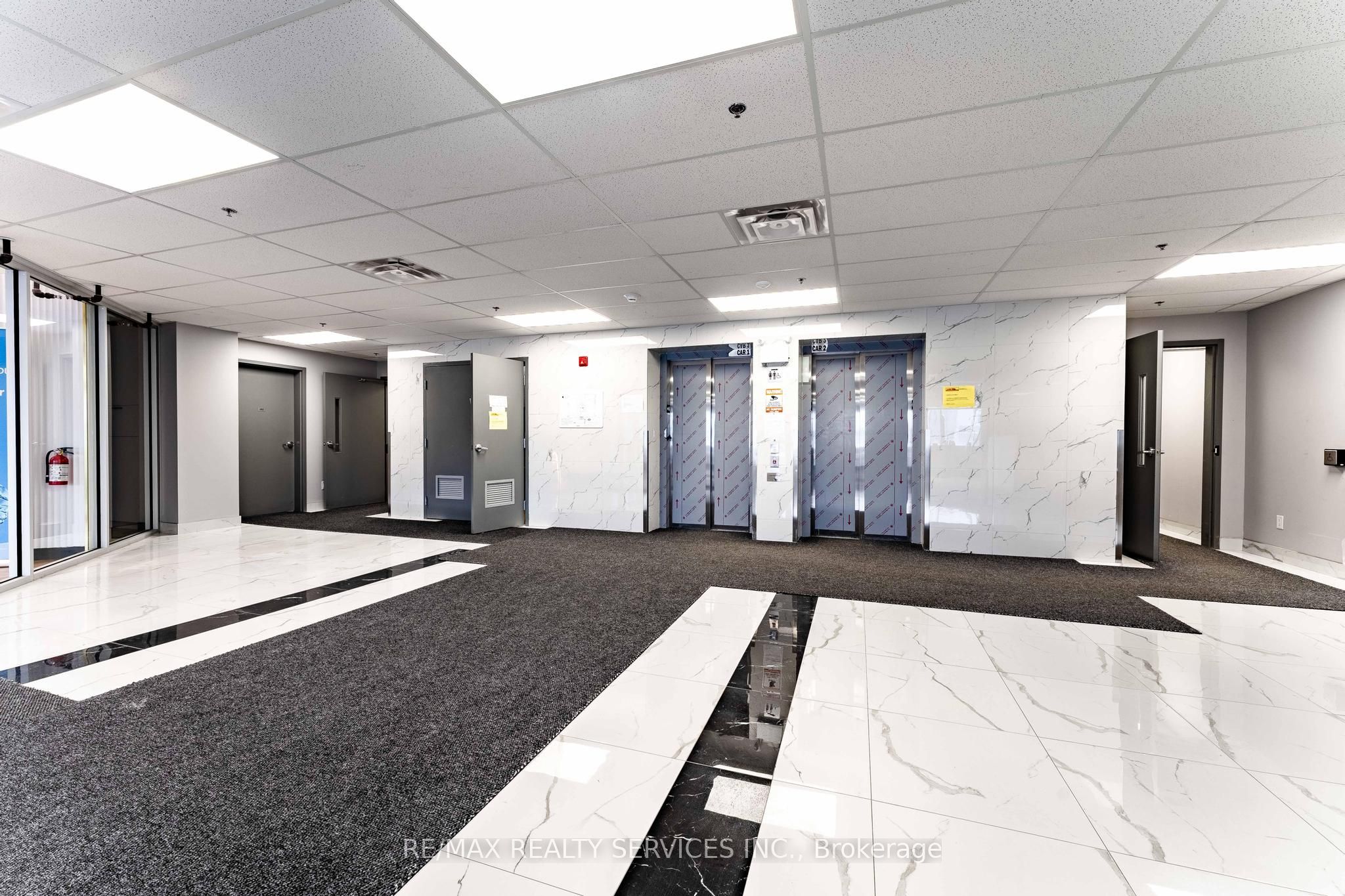 #305 - 2225 Markham Road Property Photo 5