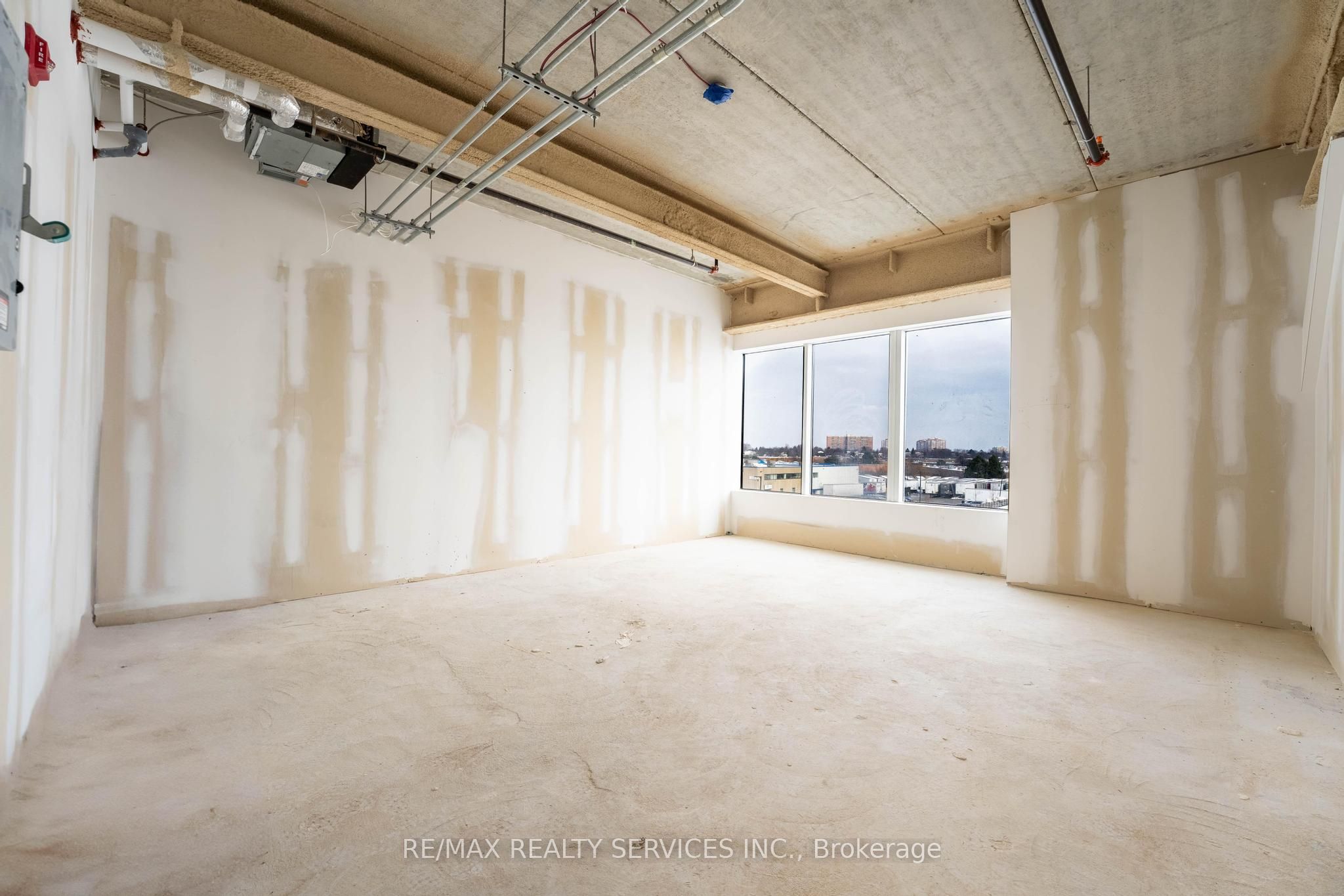 #305 - 2225 Markham Road Property Photo 9