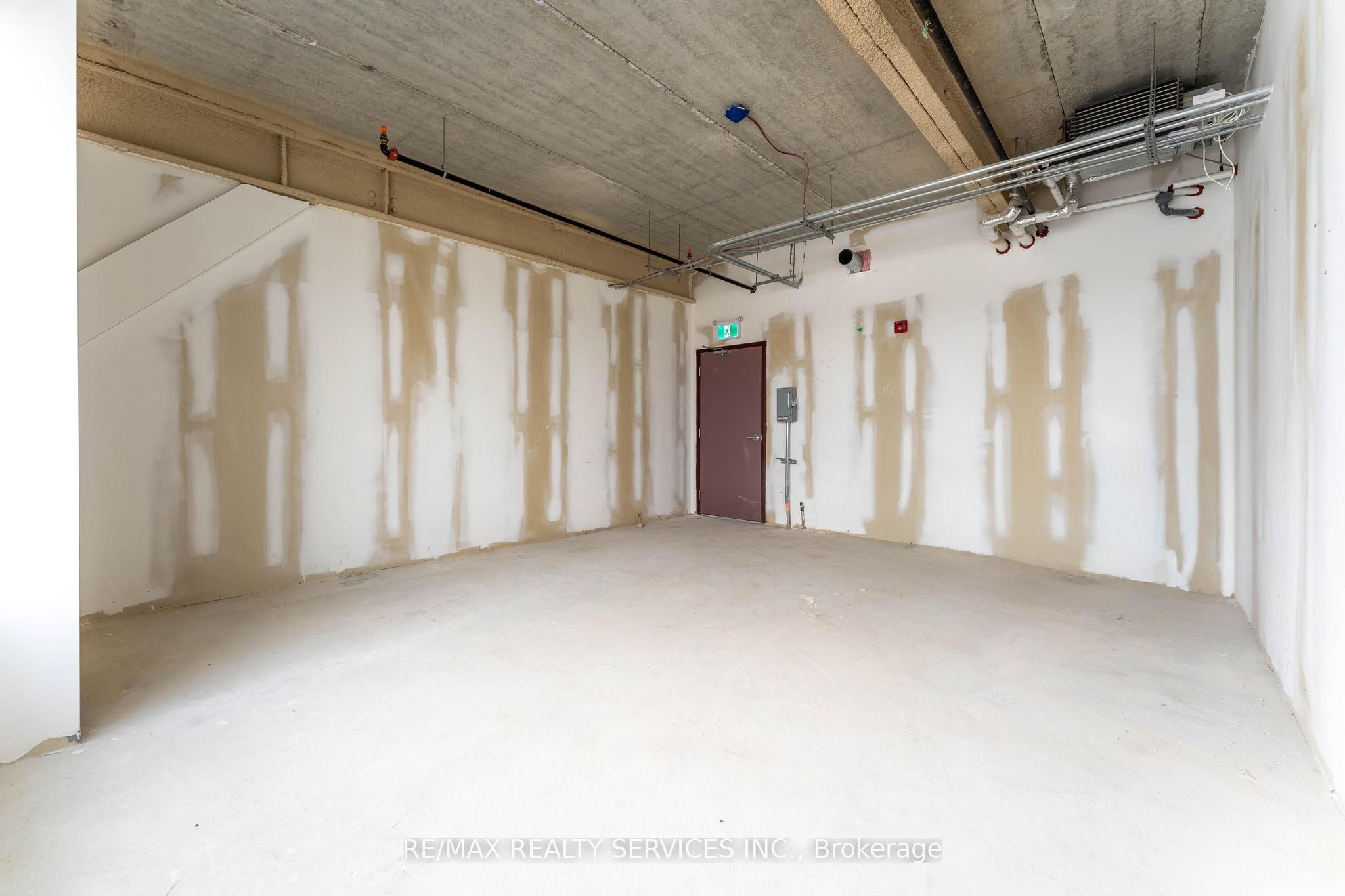 #305 - 2225 Markham Road Property Photo 11
