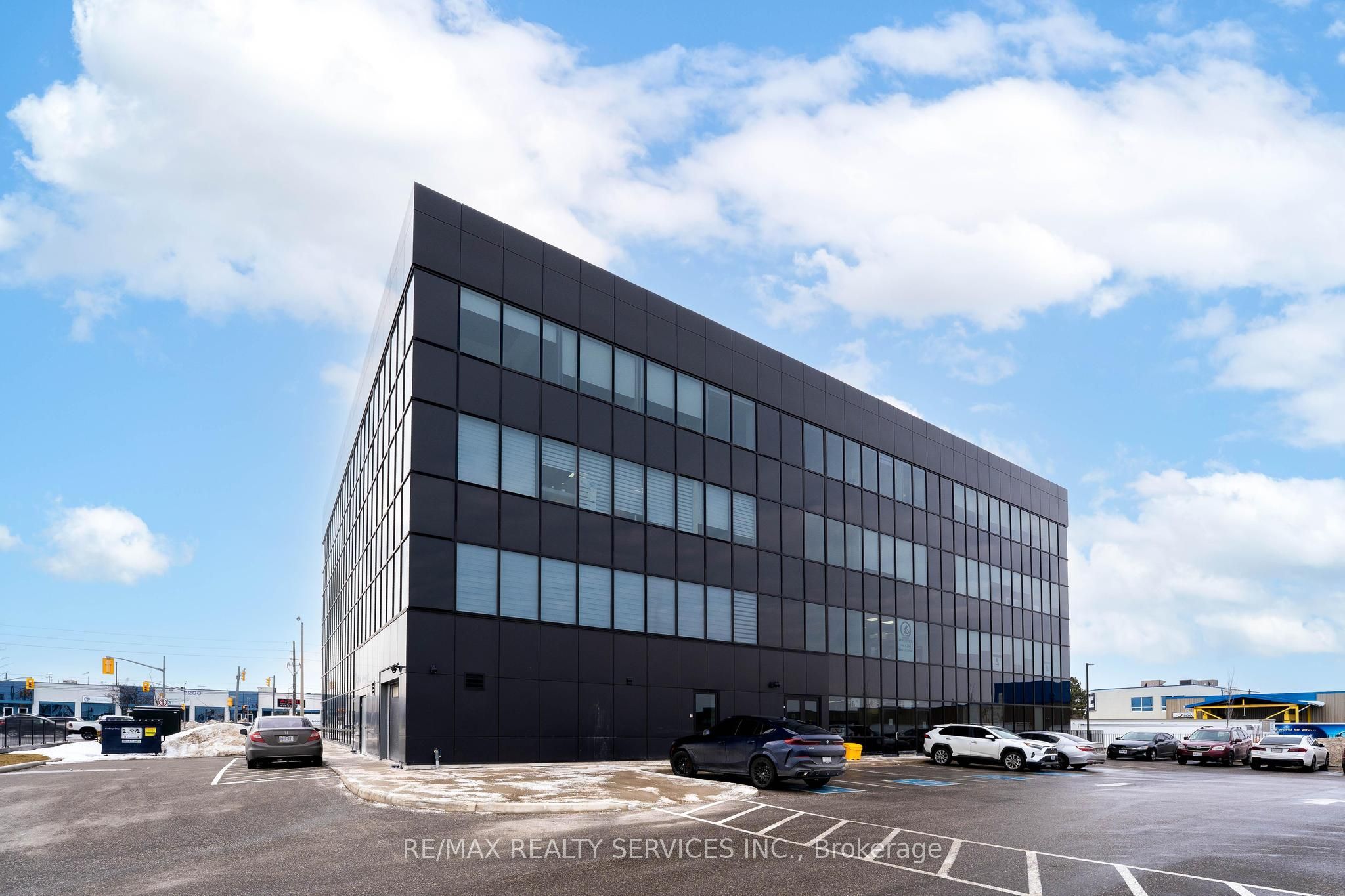 #305 - 2225 Markham Road Property Photo 16