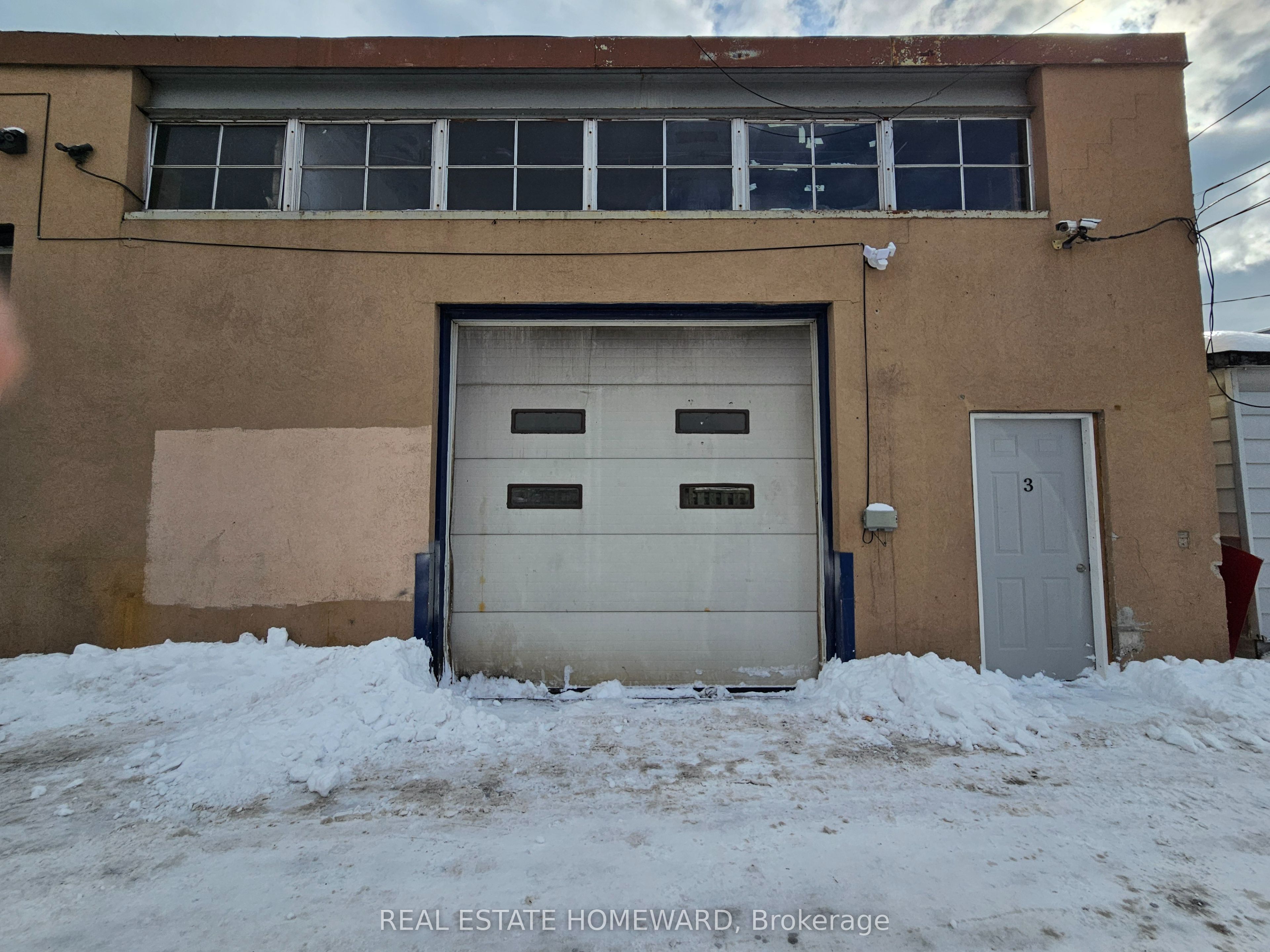 #3 (rear Unit) - 3252 Danforth Avenue Property Photo 1