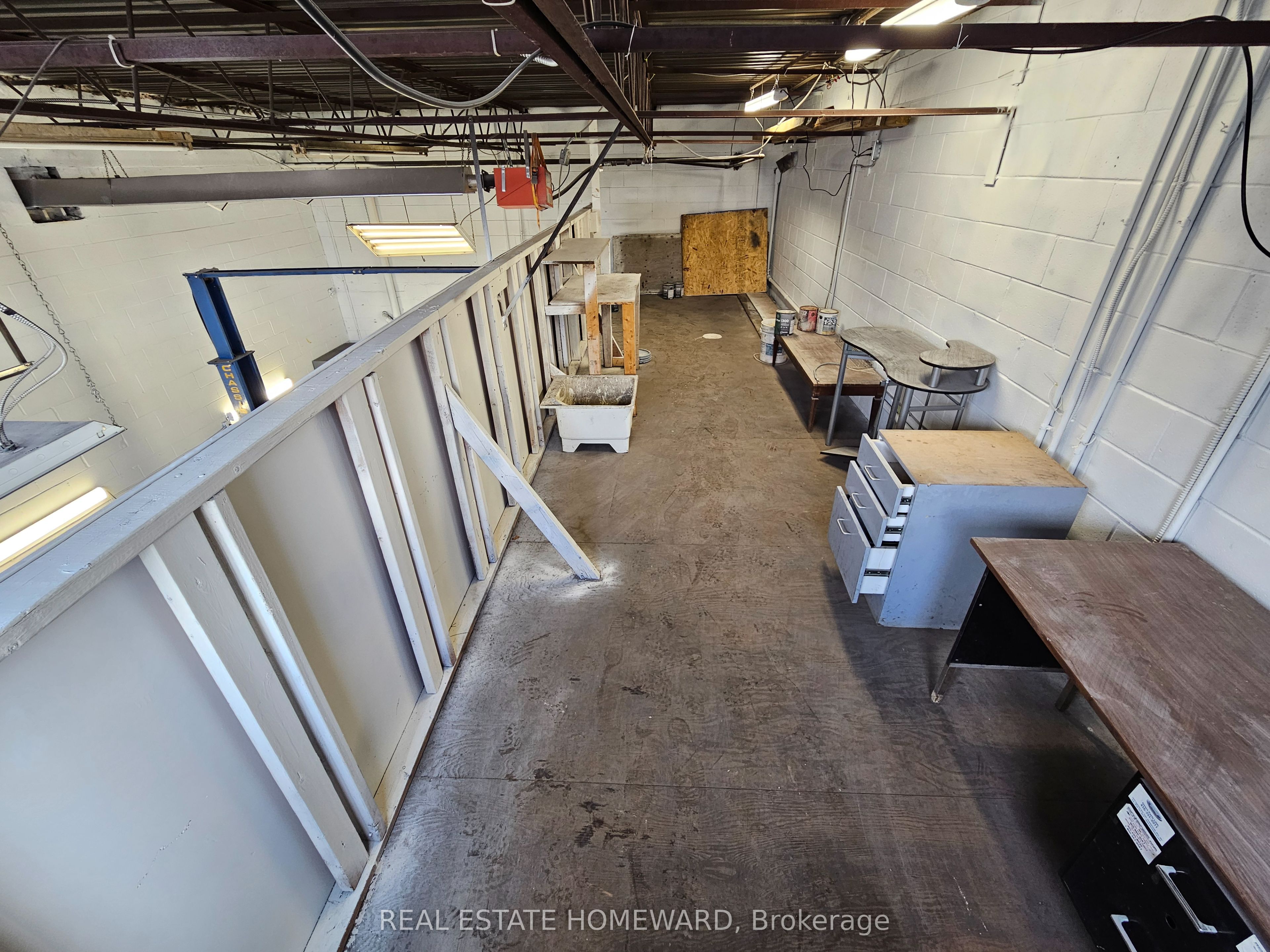 #3 (rear Unit) - 3252 Danforth Avenue Property Photo 20