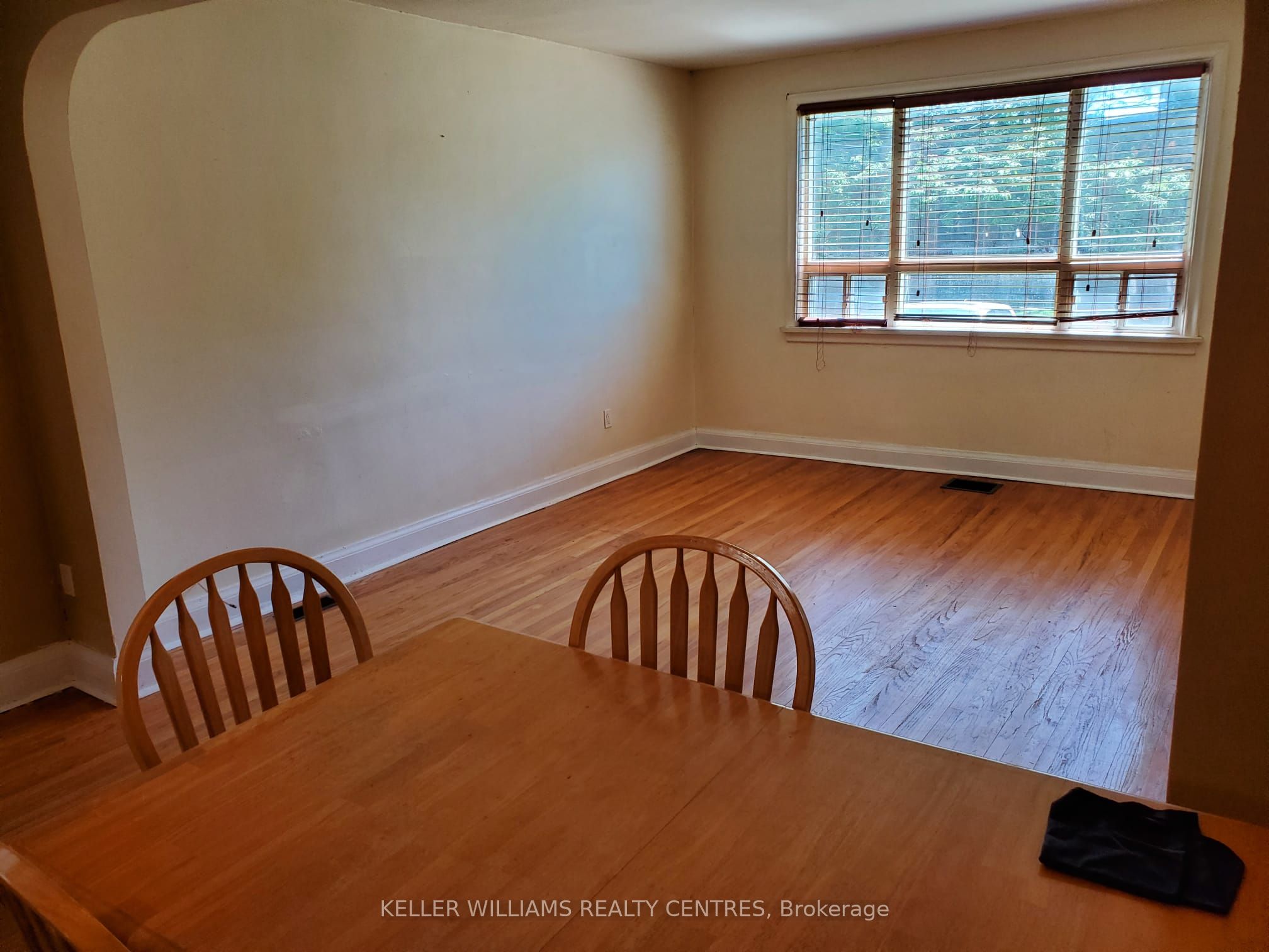 #main - 30 Glen Everest Road Property Photo 5