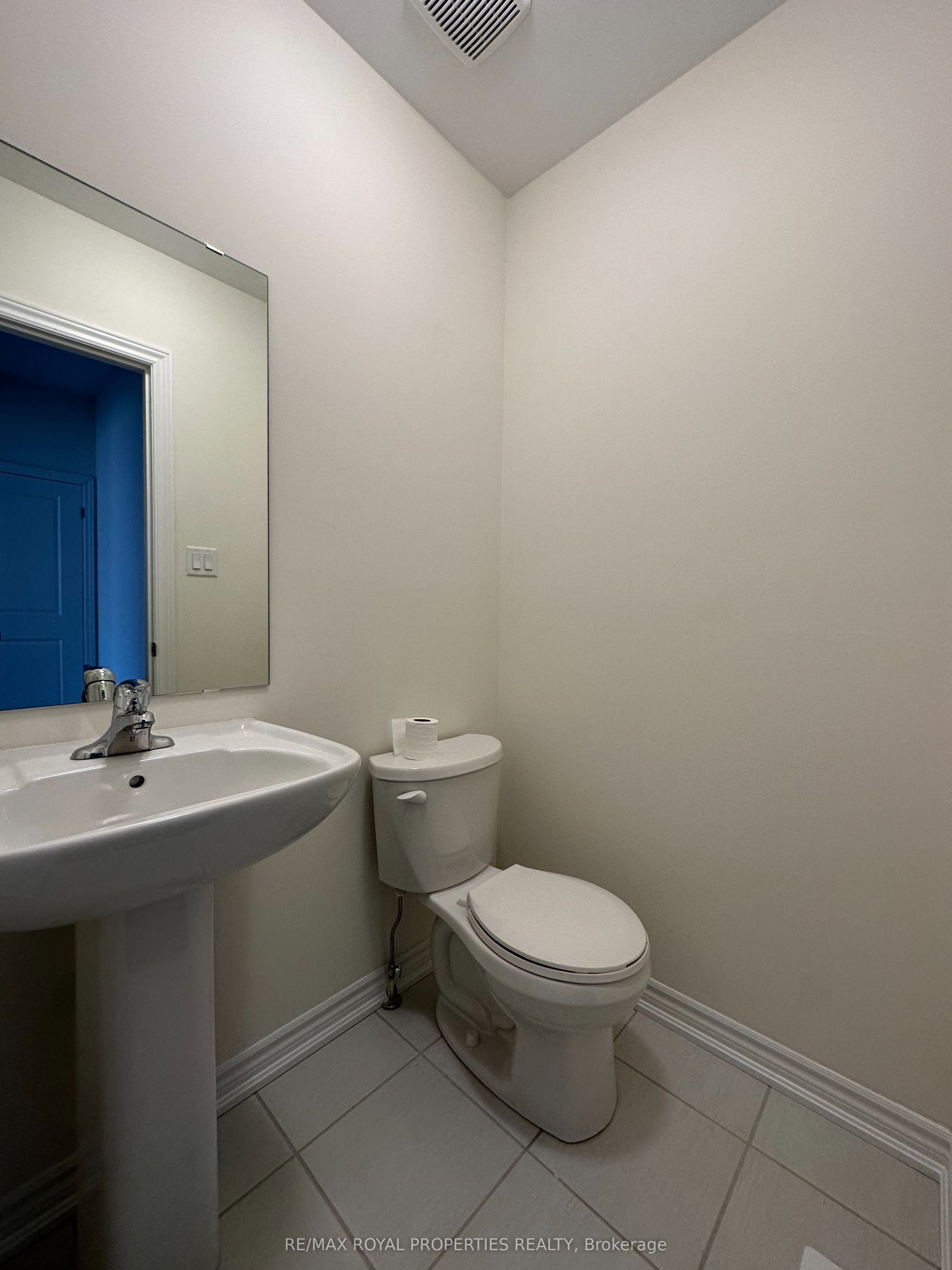 1242 Rexton Drive Property Photo 4