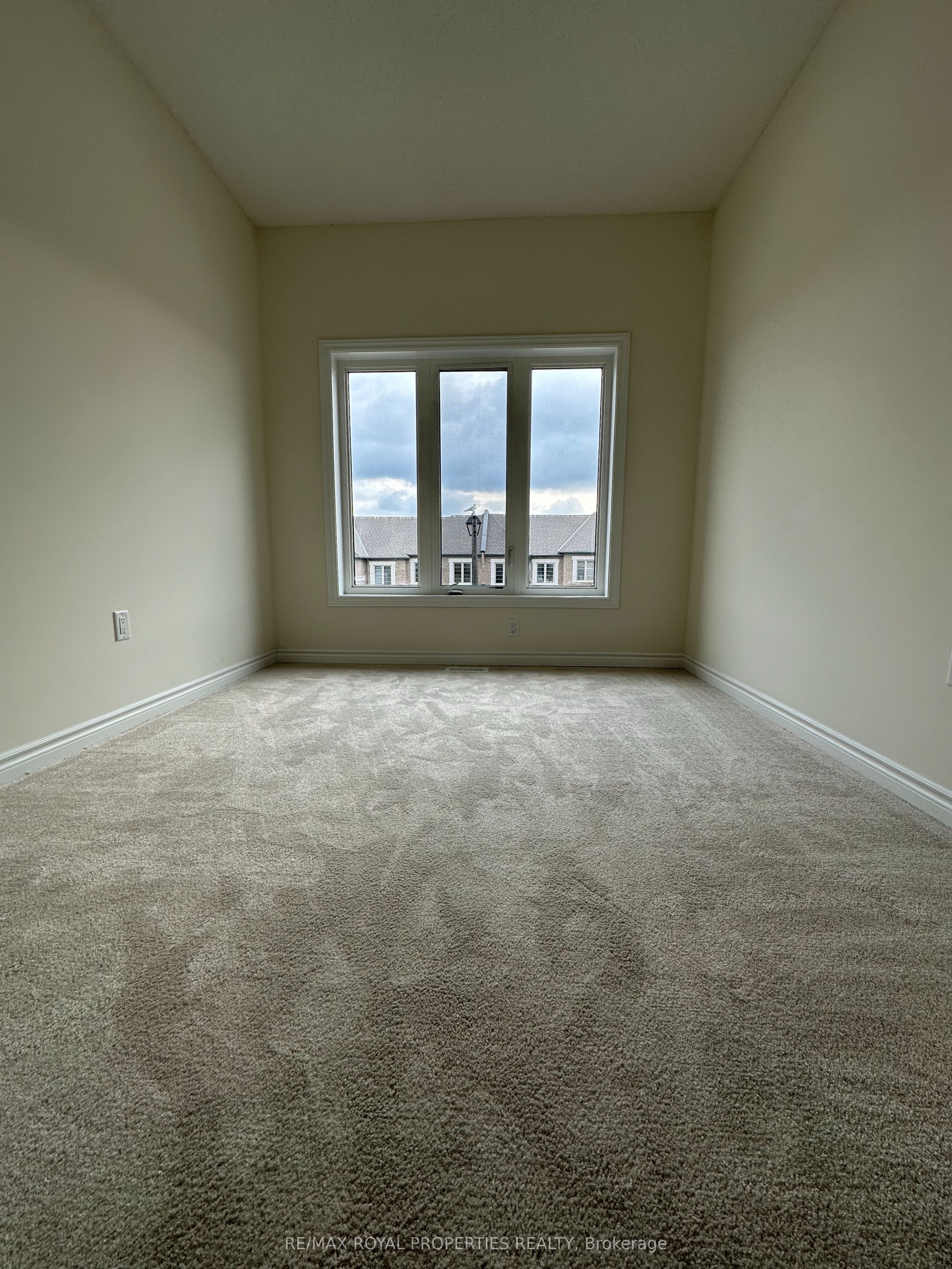 1242 Rexton Drive Property Photo 13