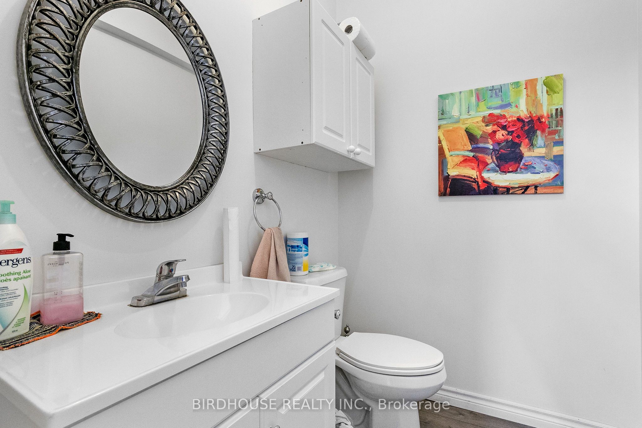 241 Queen Street Property Photo 14