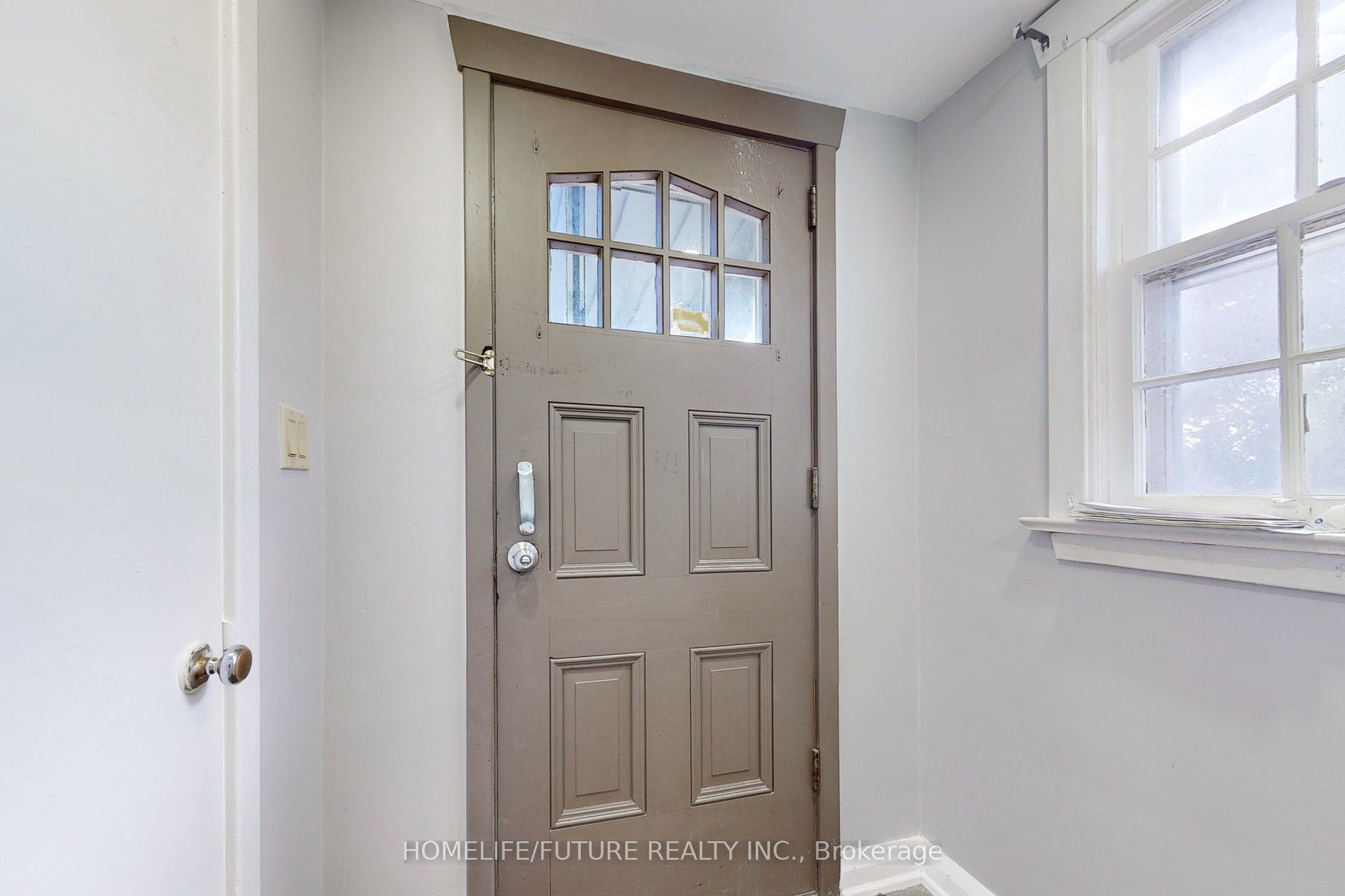 1496 Simcoe Street Property Photo 29