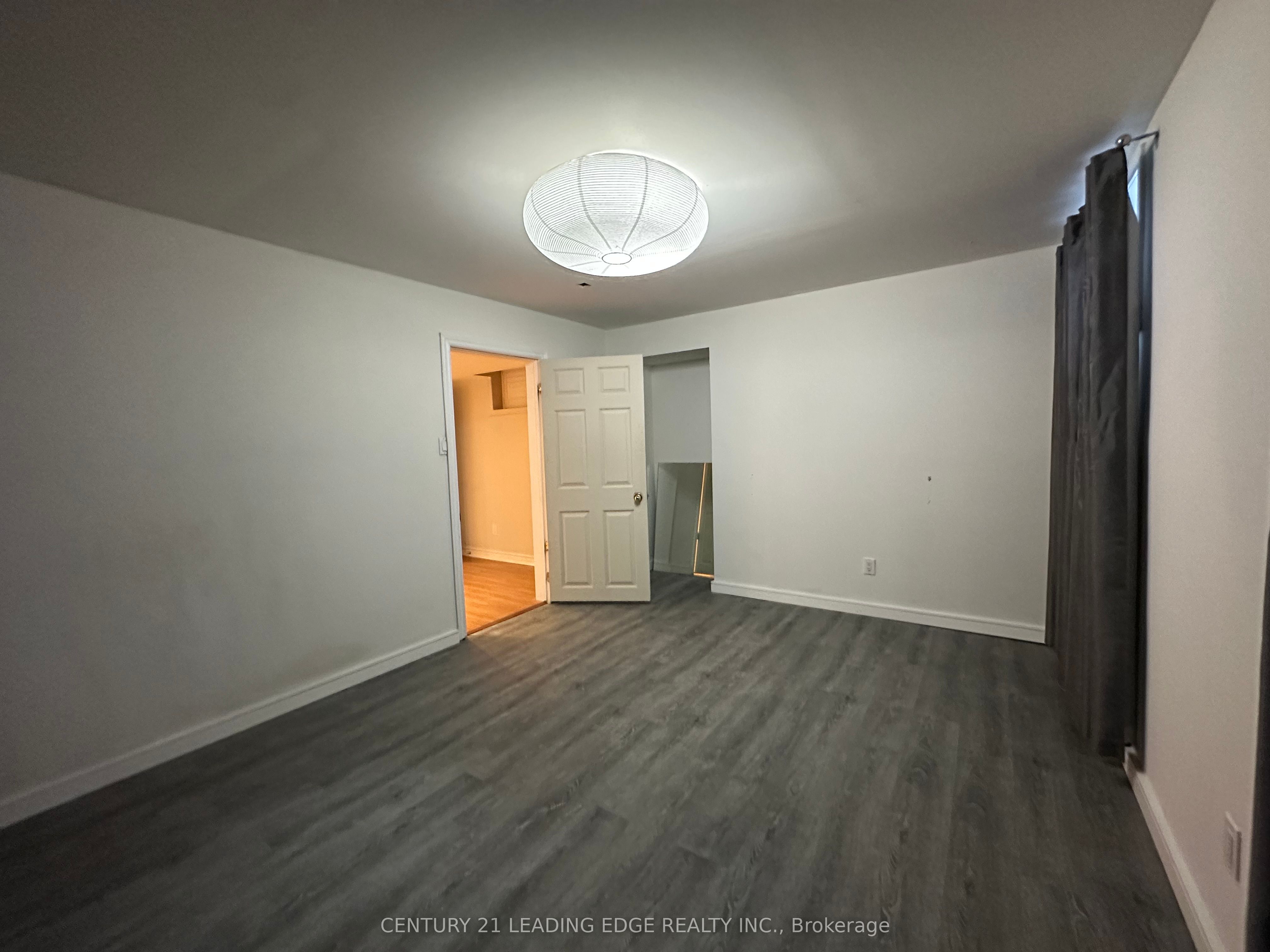 #bsmt - 18 Hester (basement) Avenue Property Photo 3